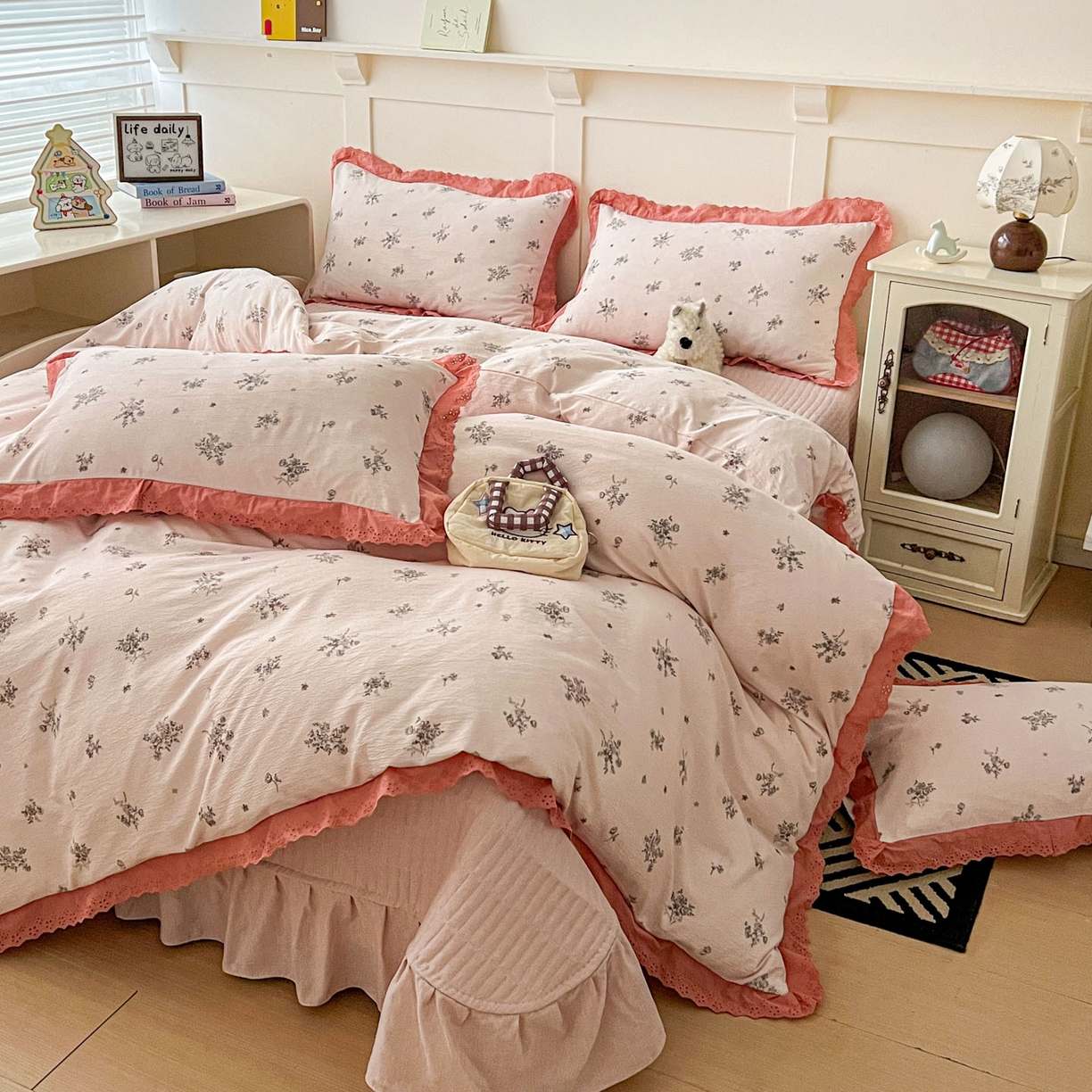 91家纺网 家纺一手货源 找家纺 （总）富米莱（原臻工厂） 2026新款高克重爆款法式全棉纯棉花边四季款加厚色织提花床盖床裙四件套