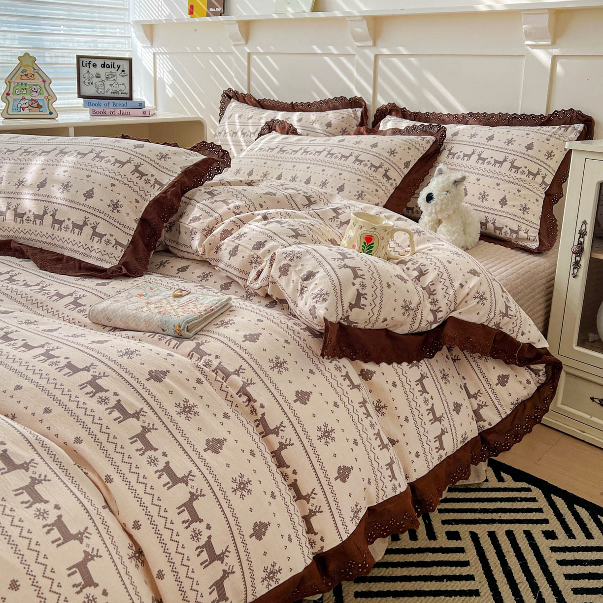 91家纺网 家纺一手货源 找家纺 富米莱（原臻工厂） 2026新款高克重爆款法式全棉纯棉花边四季款加厚色织提花床盖床裙四件套 提花-北欧童话