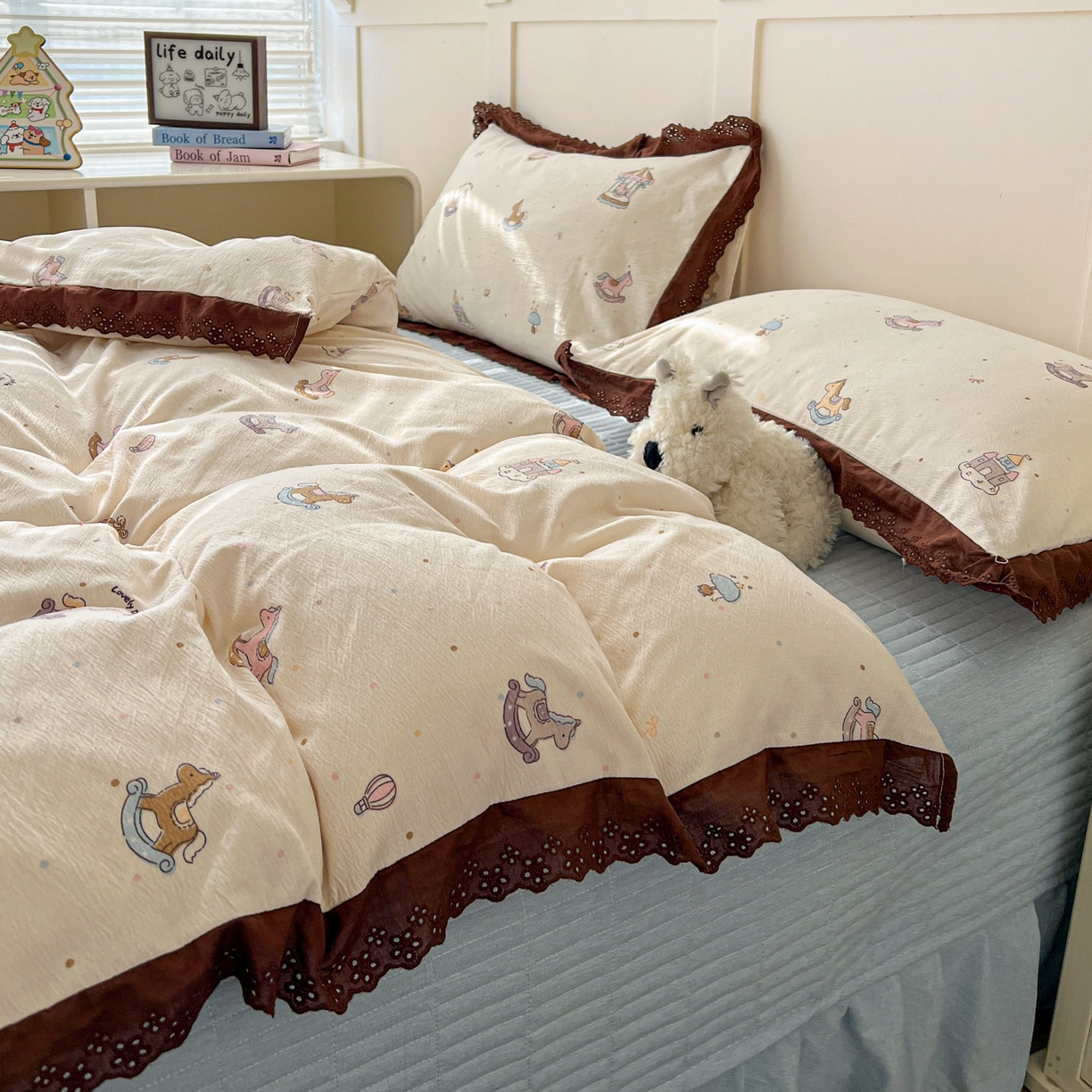 91家纺网 家纺一手货源 找家纺 富米莱（原臻工厂） 2026新款高克重爆款法式全棉纯棉花边四季款加厚色织提花床盖床裙四件套 提花-童梦园