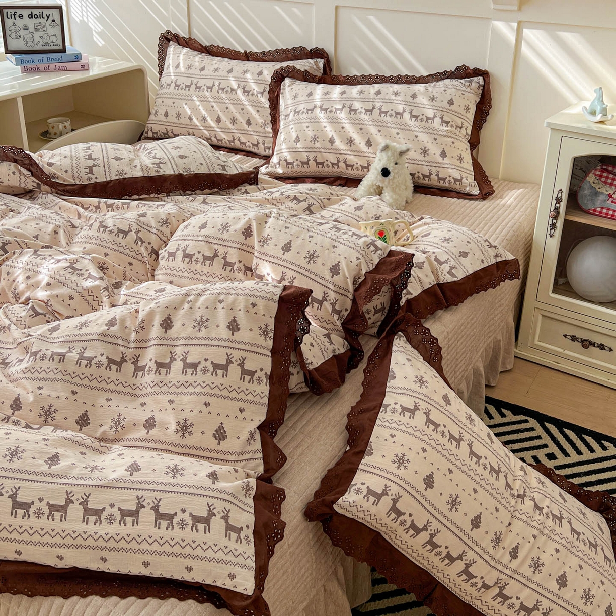 91家纺网 家纺一手货源 找家纺 富米莱（原臻工厂） 2026新款高克重爆款法式全棉纯棉花边四季款加厚色织提花床盖床裙四件套 提花-北欧童话