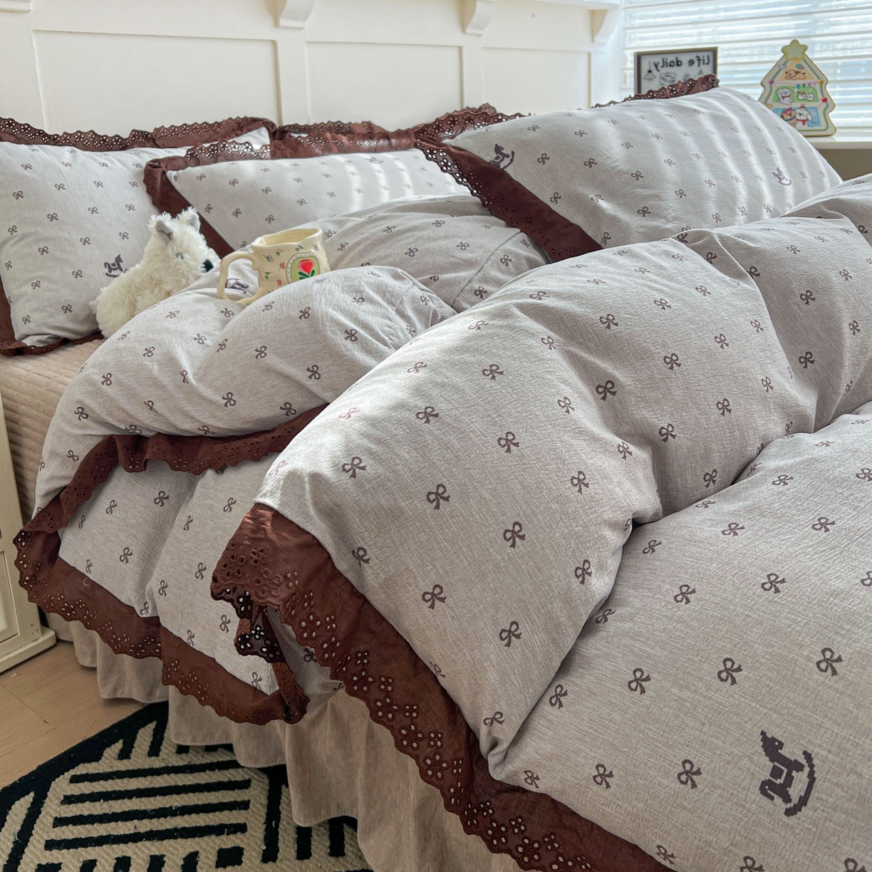 91家纺网 家纺一手货源 找家纺 富米莱（原臻工厂） 2026新款高克重爆款法式全棉纯棉花边四季款加厚色织提花床盖床裙四件套 提花-摇摇马