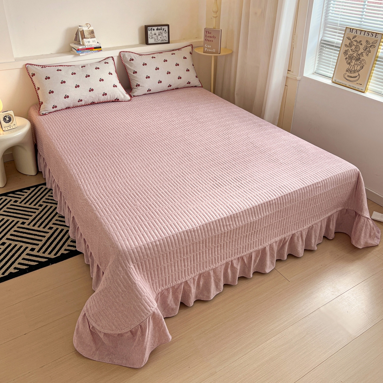 91家纺网 家纺一手货源 找家纺 富米莱（原臻工厂） 2026春夏新款色织提花贝壳边床盖床裙四件套 贝壳边-红樱桃