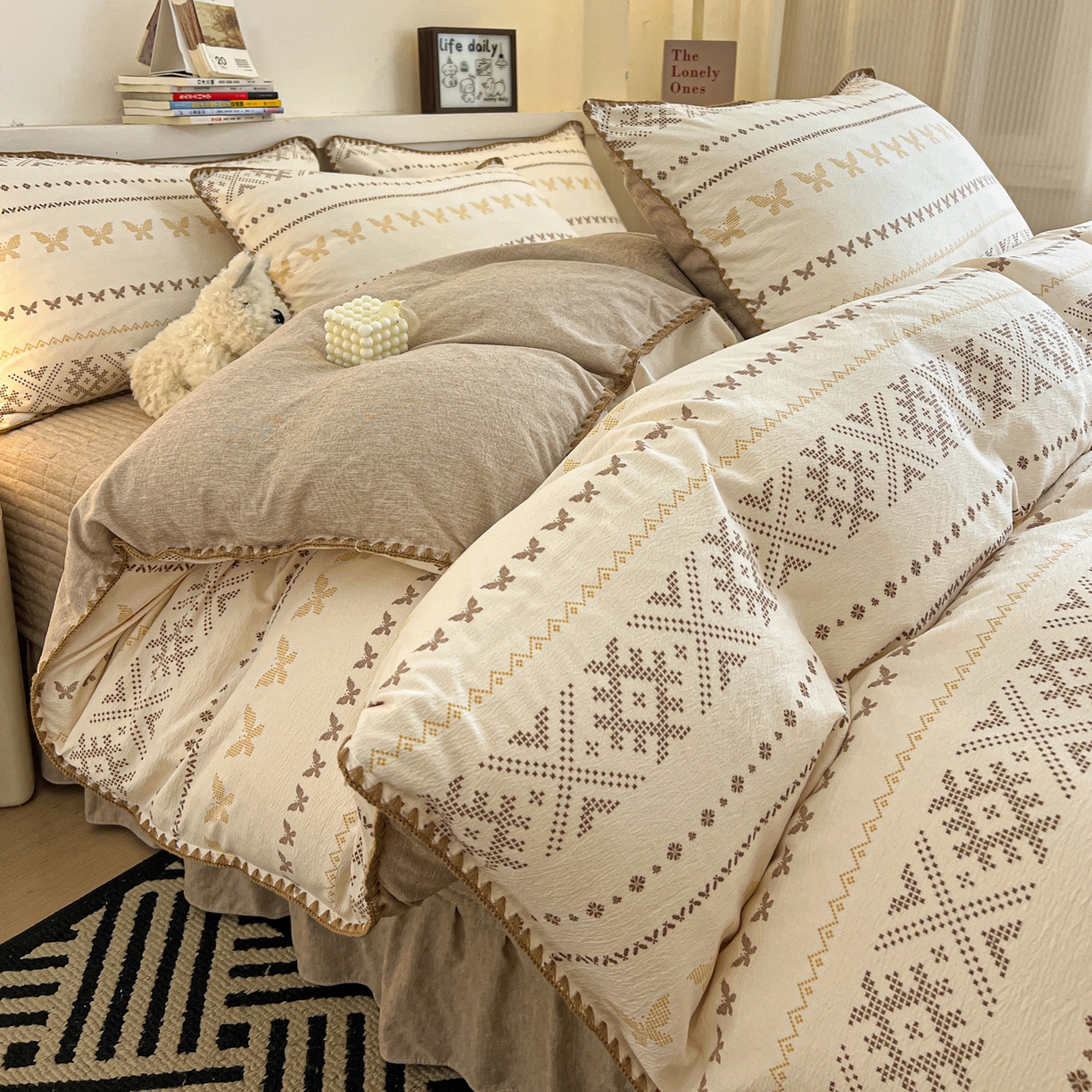 91家纺网 家纺一手货源 找家纺 富米莱（原臻工厂） 2026春夏新款色织提花贝壳边床盖床裙四件套 贝壳边-森屿