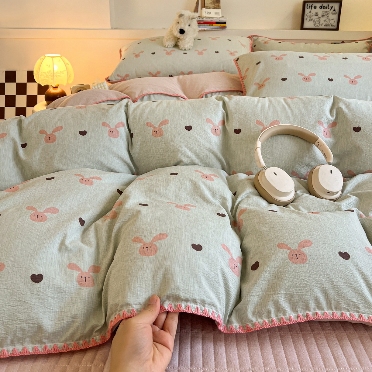 91家纺网 家纺一手货源 找家纺 富米莱（原臻工厂） 2026春夏新款色织提花贝壳边床盖床裙四件套 贝壳边-萌萌兔