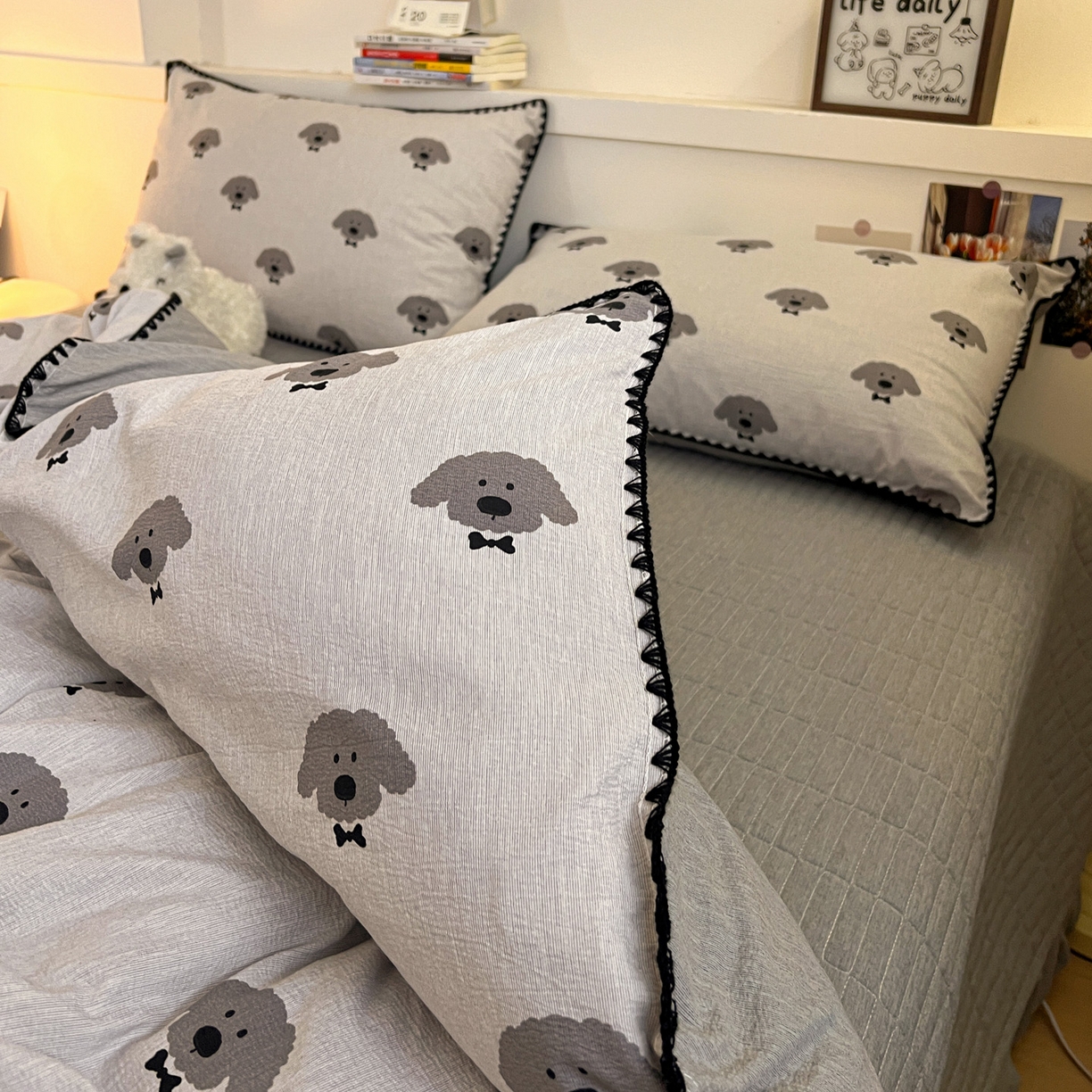 91家纺网 家纺一手货源 找家纺 富米莱（原臻工厂） 2026春夏新款色织提花贝壳边床盖床裙四件套 贝壳边-领结狗