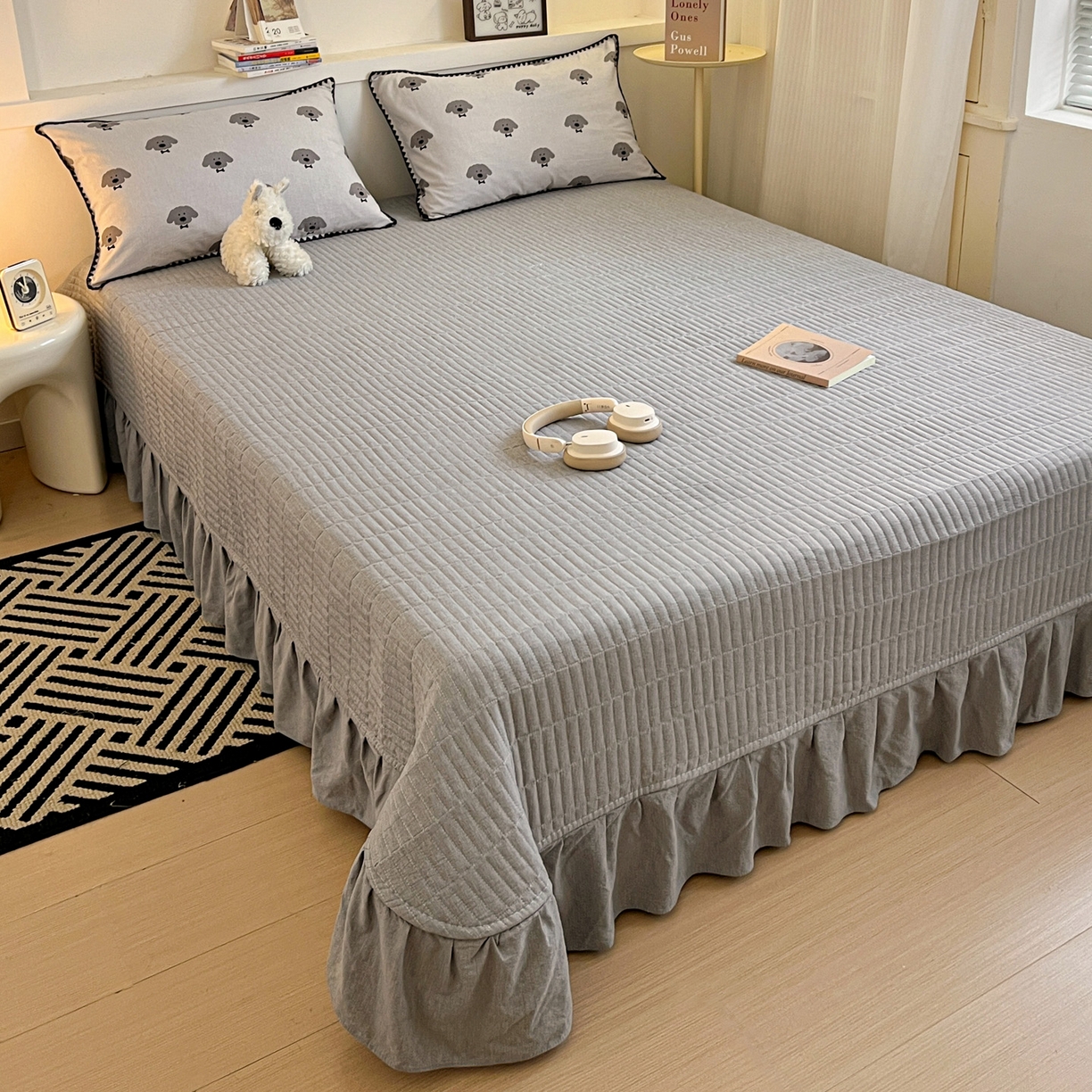 91家纺网 家纺一手货源 找家纺 富米莱（原臻工厂） 2026春夏新款色织提花贝壳边床盖床裙四件套 贝壳边-领结狗