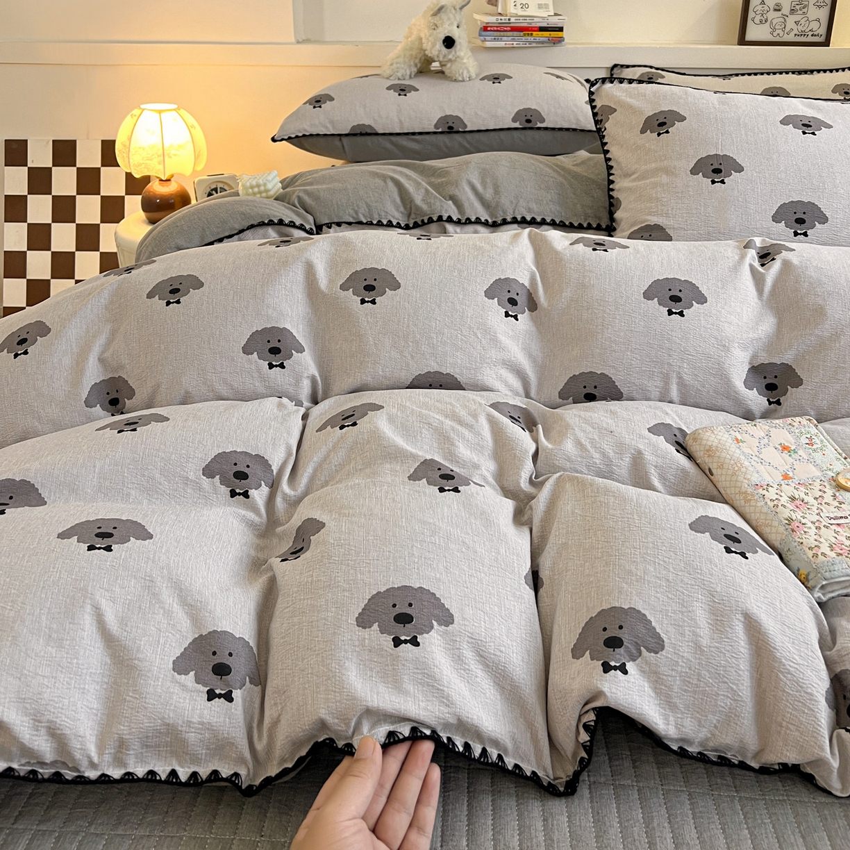 91家纺网 家纺一手货源 找家纺 富米莱（原臻工厂） 2026春夏新款色织提花贝壳边床盖床裙四件套 贝壳边-领结狗