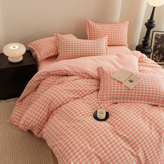 91家纺网 家纺一手货源 找家纺 喜四方 2026新款全棉色织水洗棉四件套 小城故事