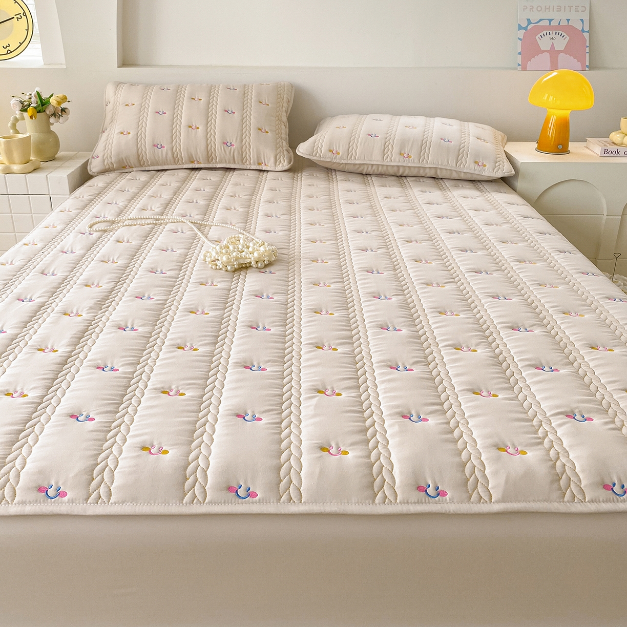 91家纺网 家纺一手货源 找家纺 尊康家纺（原磊科） 2026新款奶昔棉抗菌夹棉床笠-昭岚系列 昭岚-香槟