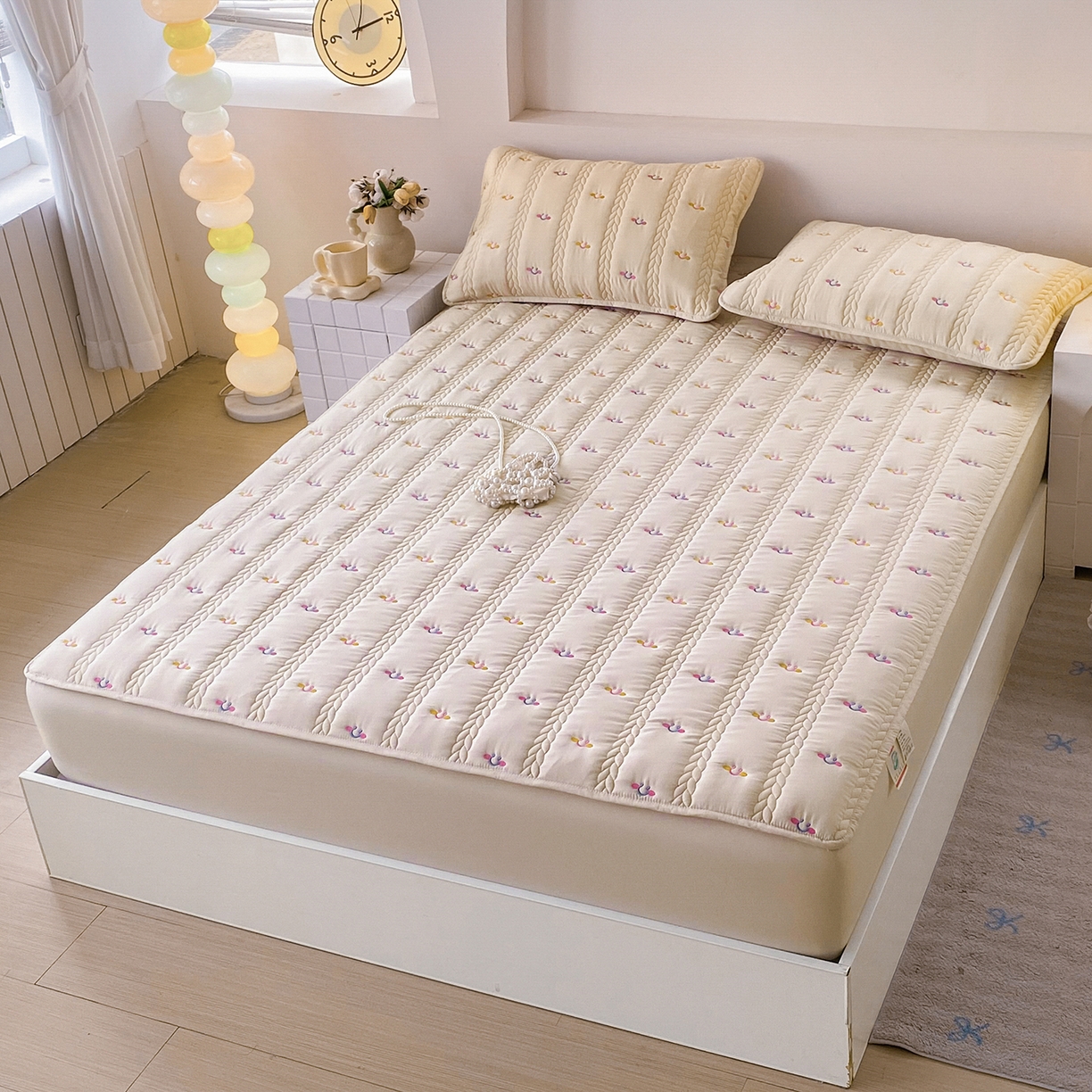 91家纺网 家纺一手货源 找家纺 尊康家纺（原磊科） 2026新款奶昔棉抗菌夹棉床笠-昭岚系列 昭岚-香槟