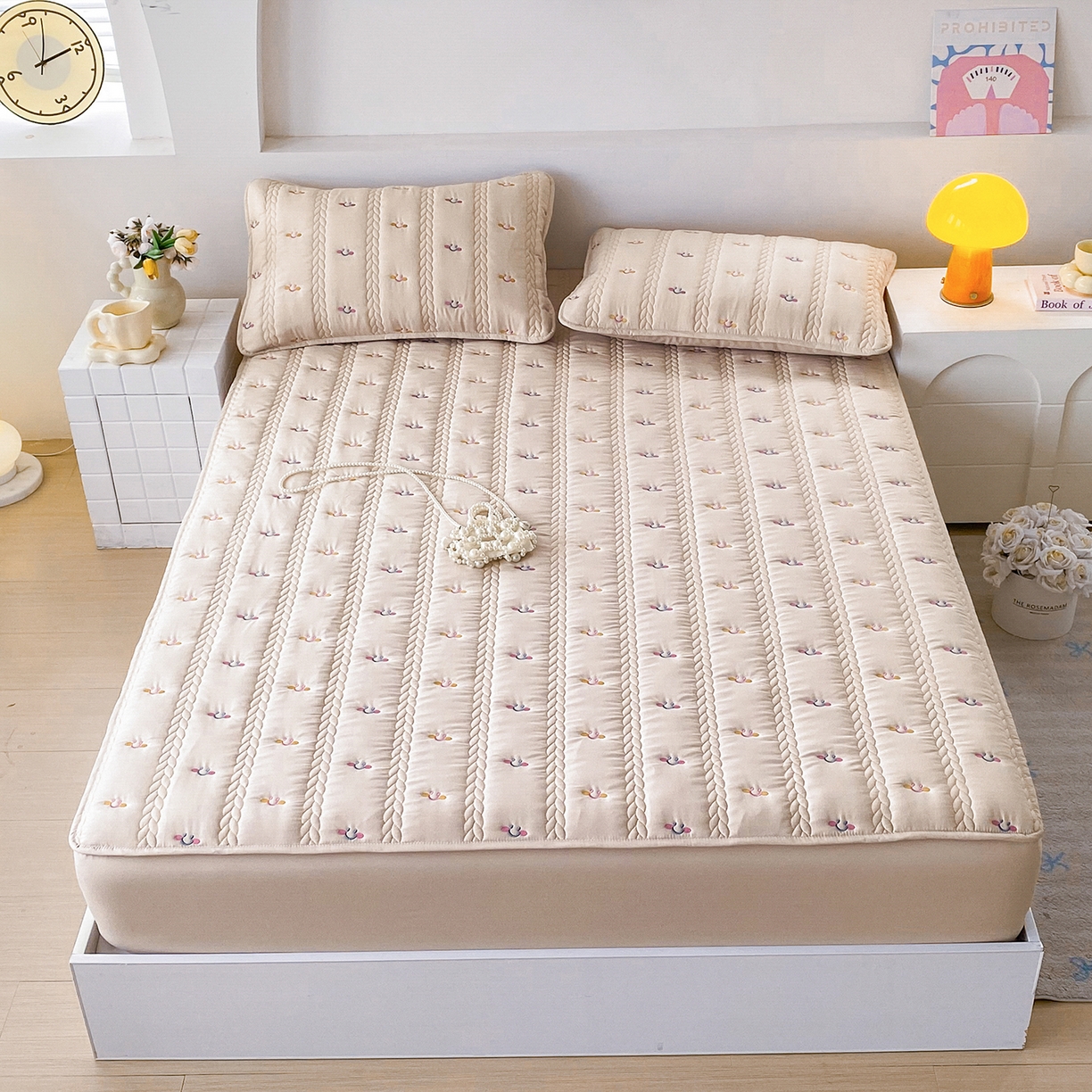 91家纺网 家纺一手货源 找家纺 尊康家纺（原磊科） 2026新款奶昔棉抗菌夹棉床笠-昭岚系列 昭岚-香槟