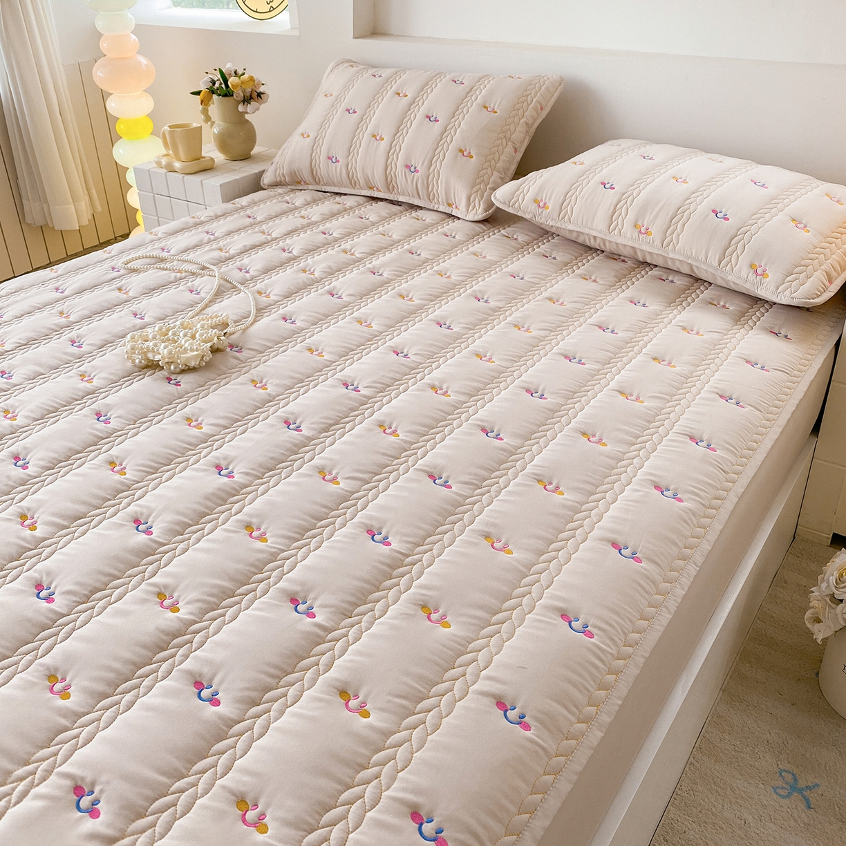 91家纺网 家纺一手货源 找家纺 尊康家纺（原磊科） 2026新款奶昔棉抗菌夹棉床笠-昭岚系列 昭岚-香槟