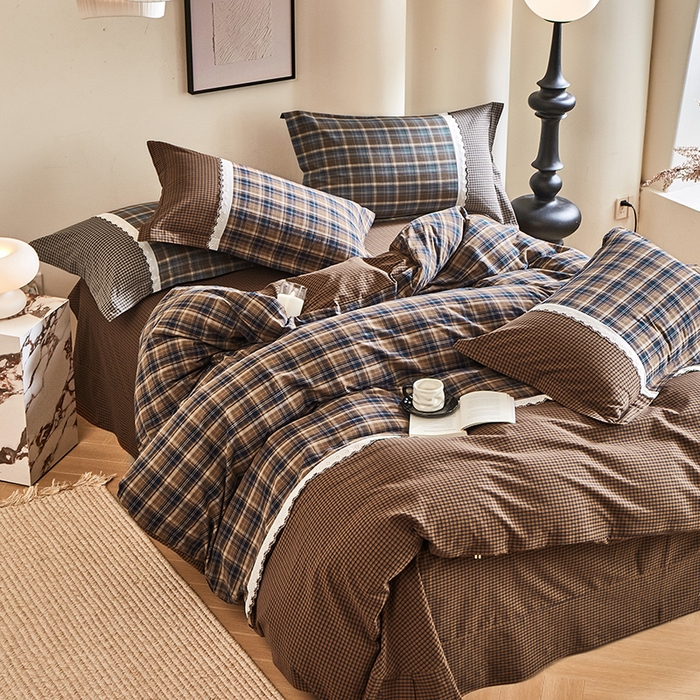 91家纺网 家纺一手货源 找家纺 喜四方 2026新款100%全棉纯棉色织水洗棉花边工艺款四件套-系列一 墨尔本-咖