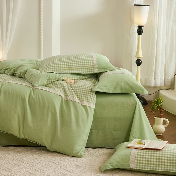 91家纺网 家纺一手货源 找家纺 喜四方 2026新款100%全棉纯棉色织水洗棉花边工艺款四件套-系列一 小欢喜-绿