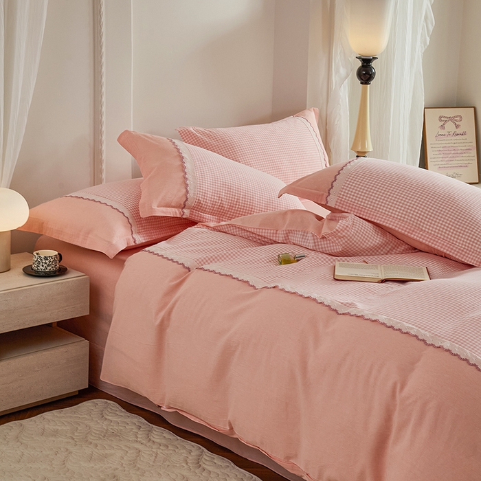 91家纺网 家纺一手货源 找家纺 喜四方 2026新款100%全棉纯棉色织水洗棉花边工艺款四件套-系列一 小确幸-粉