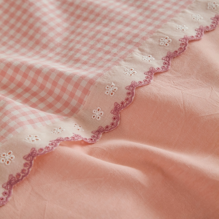 91家纺网 家纺一手货源 找家纺 喜四方 2026新款100%全棉纯棉色织水洗棉花边工艺款四件套-系列一 小确幸-粉