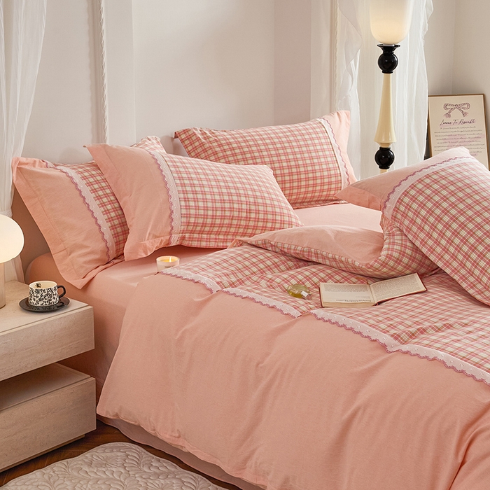 91家纺网 家纺一手货源 找家纺 喜四方 2026新款100%全棉纯棉色织水洗棉花边工艺款四件套-系列一 遇见-粉