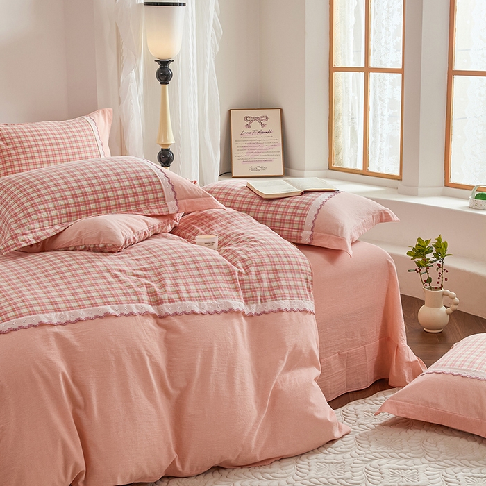 91家纺网 家纺一手货源 找家纺 喜四方 2026新款100%全棉纯棉色织水洗棉花边工艺款四件套-系列一 遇见-粉