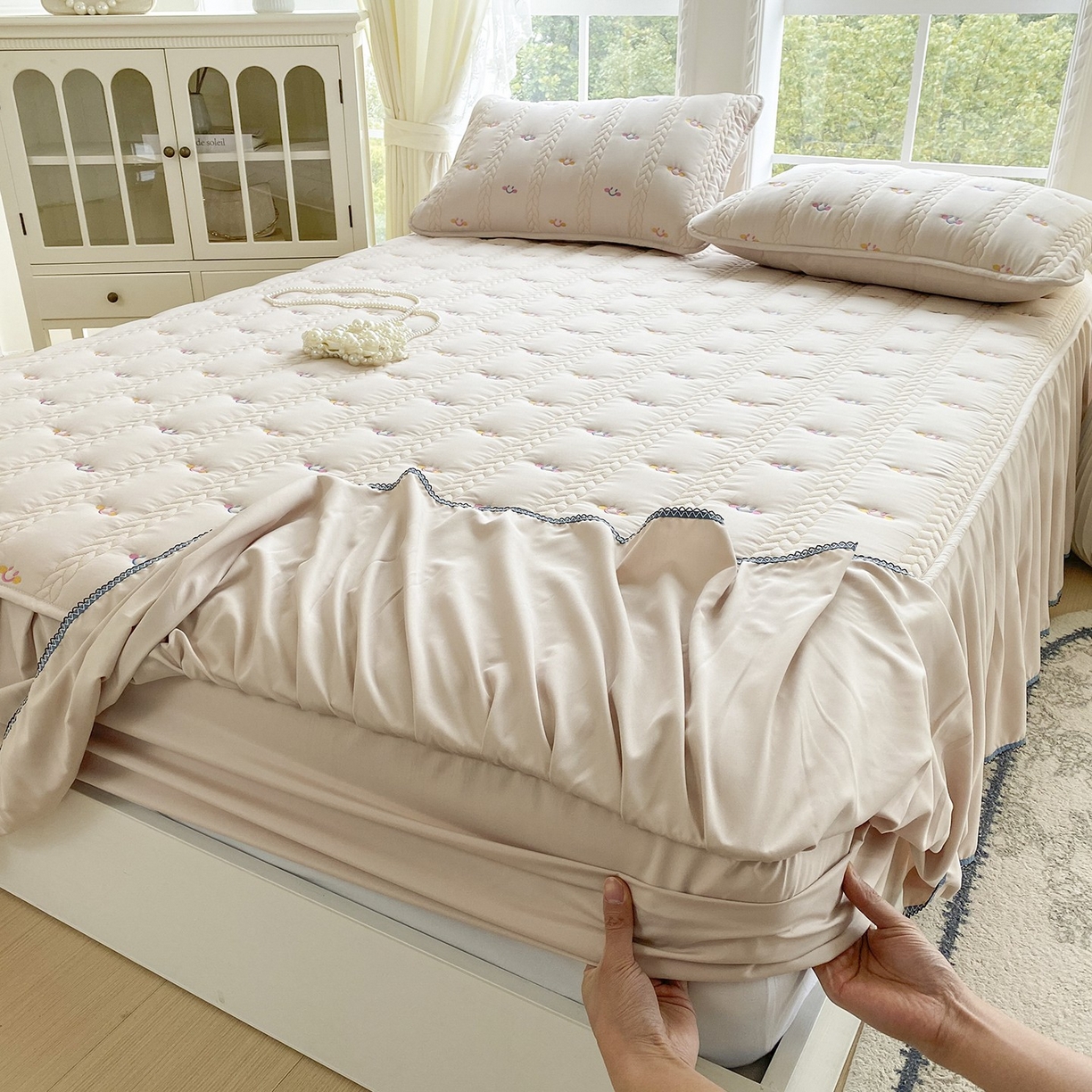 尊康家纺（原磊科） 2026新款奶昔棉抗菌夹棉床裙款床笠-云尚系列 云尚-香槟