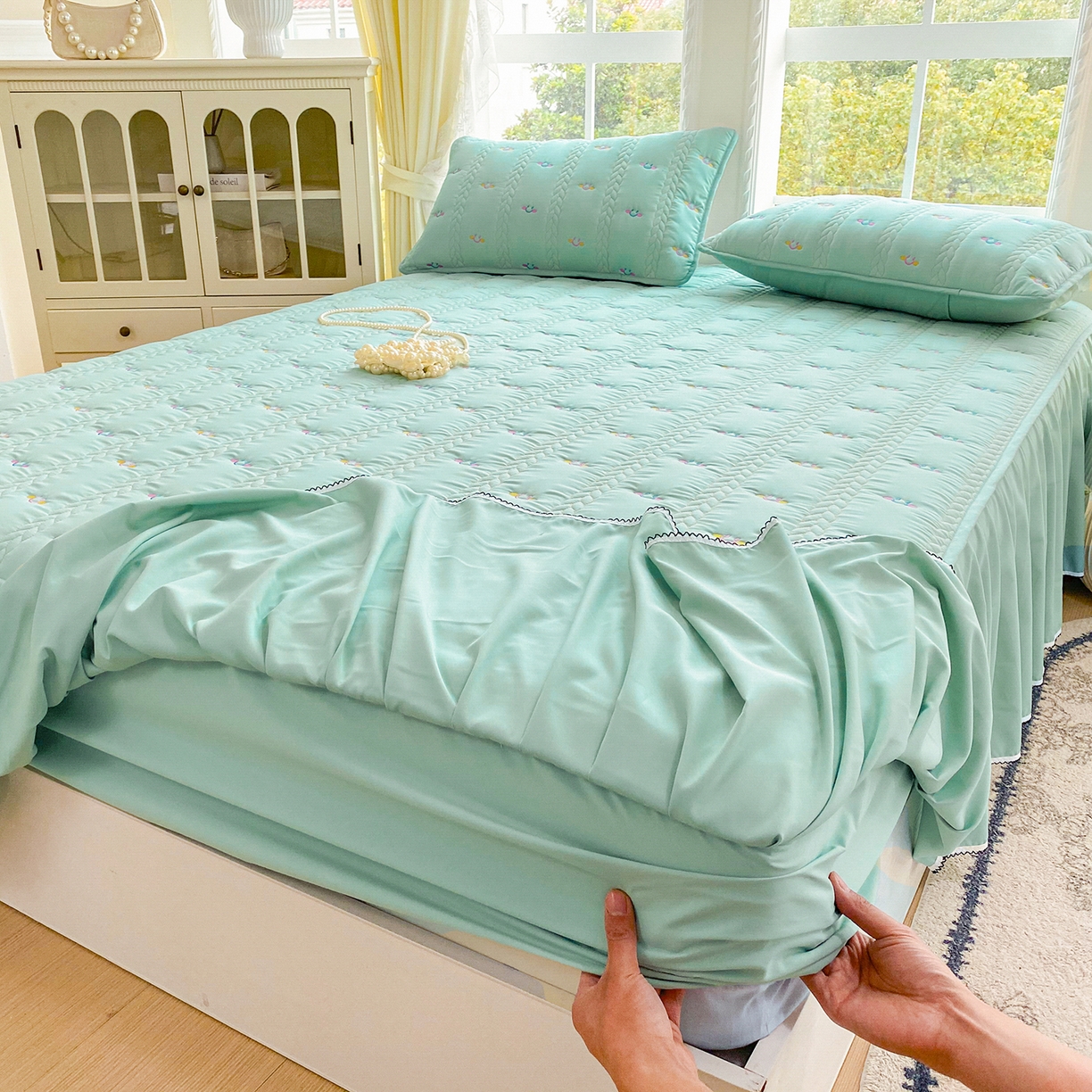 91家纺网 家纺一手货源 找家纺 （总）尊康家纺（原磊科） 2026新款奶昔棉抗菌夹棉床裙款床笠-云尚系列