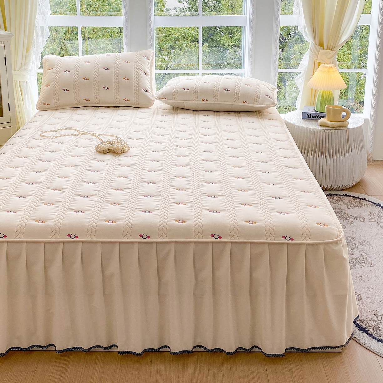 91家纺网 家纺一手货源 找家纺 尊康家纺（原磊科） 2026新款奶昔棉抗菌夹棉床裙款床笠-云尚系列 云尚-香槟