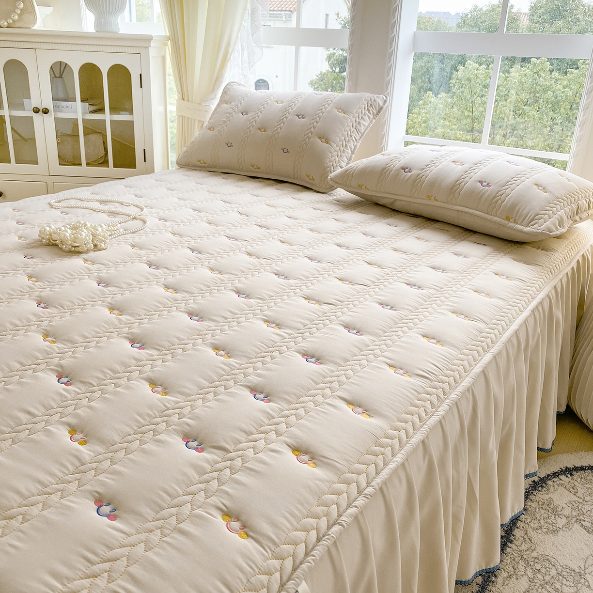 91家纺网 家纺一手货源 找家纺 尊康家纺（原磊科） 2026新款奶昔棉抗菌夹棉床裙款床笠-云尚系列 云尚-香槟