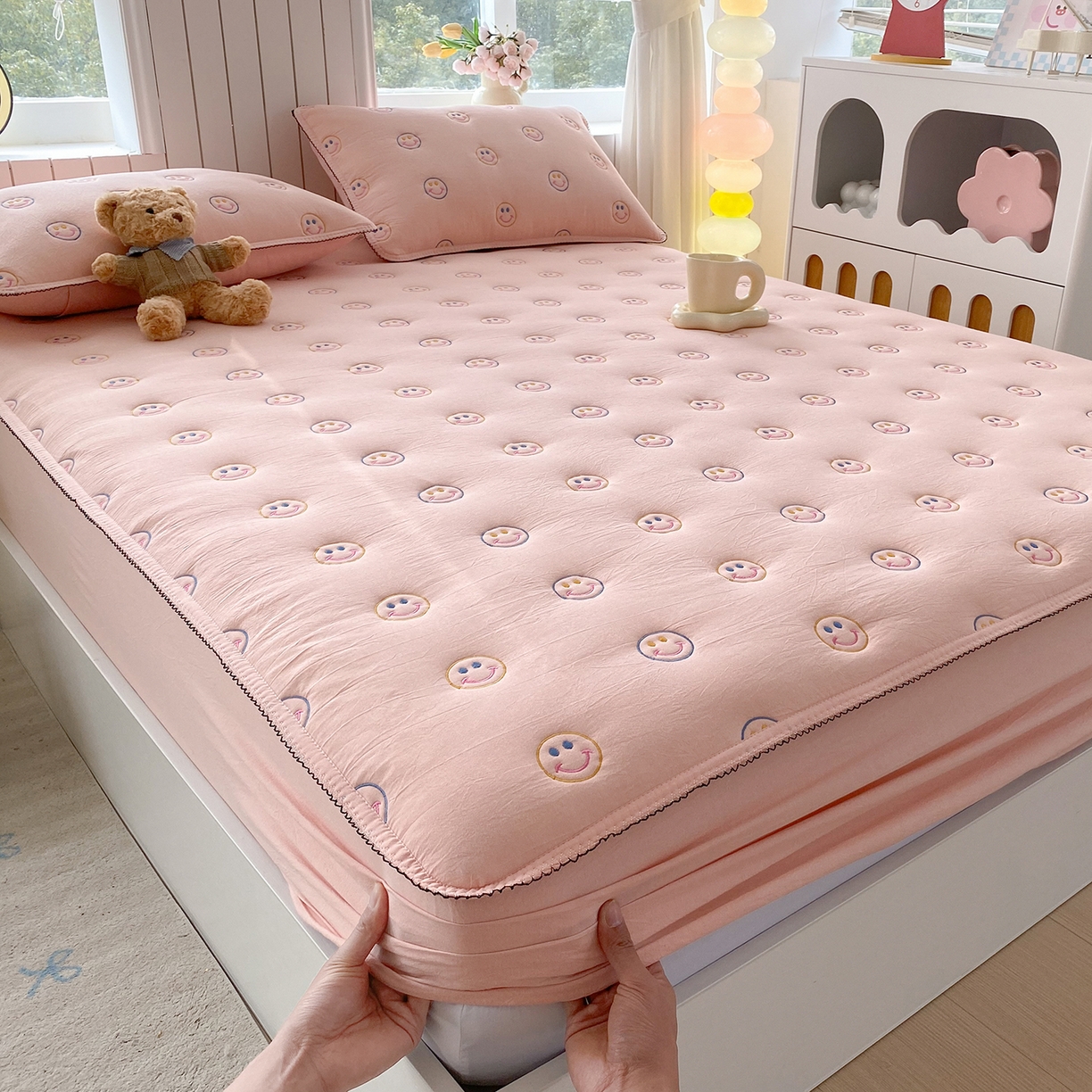 91家纺网 家纺一手货源 找家纺 尊康家纺（原磊科） 2026新款全棉水洗棉色织大豆棉床笠-艾薇儿系列 艾薇儿-粉玉