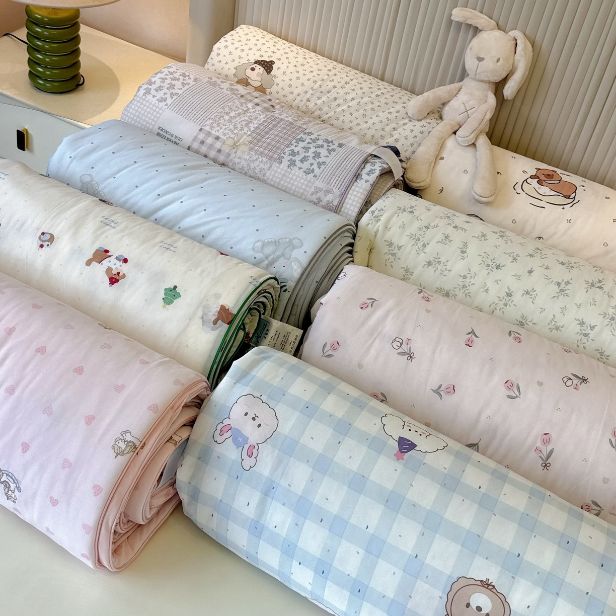 91家纺网 家纺一手货源 找家纺 兜米家居 2026春夏新款A类冰激凌凉感夏被被子被芯 波点小象