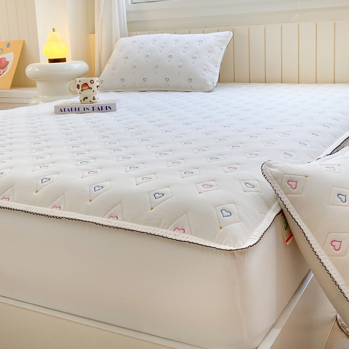 91家纺网 家纺一手货源 找家纺 尊康家纺（原磊科） 2026新款全棉水洗棉色织大豆棉床笠-心语系列 心语-珍珠白