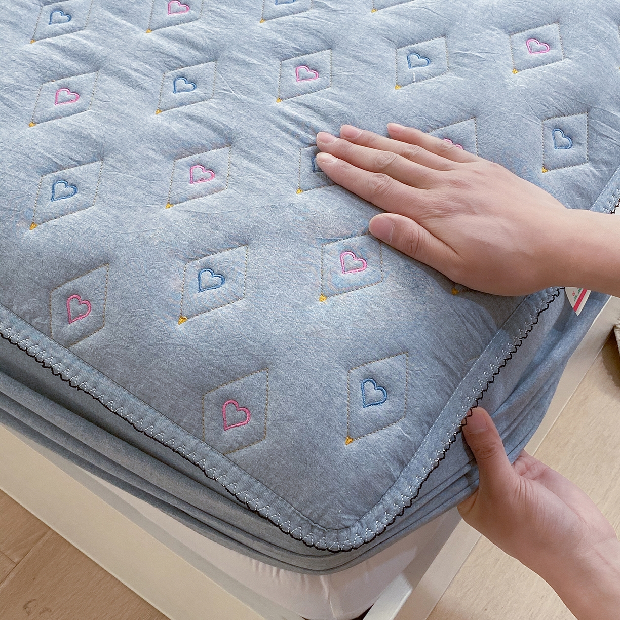 91家纺网 家纺一手货源 找家纺 尊康家纺（原磊科） 2026新款全棉水洗棉色织大豆棉床笠-心语系列 心语-天空蓝