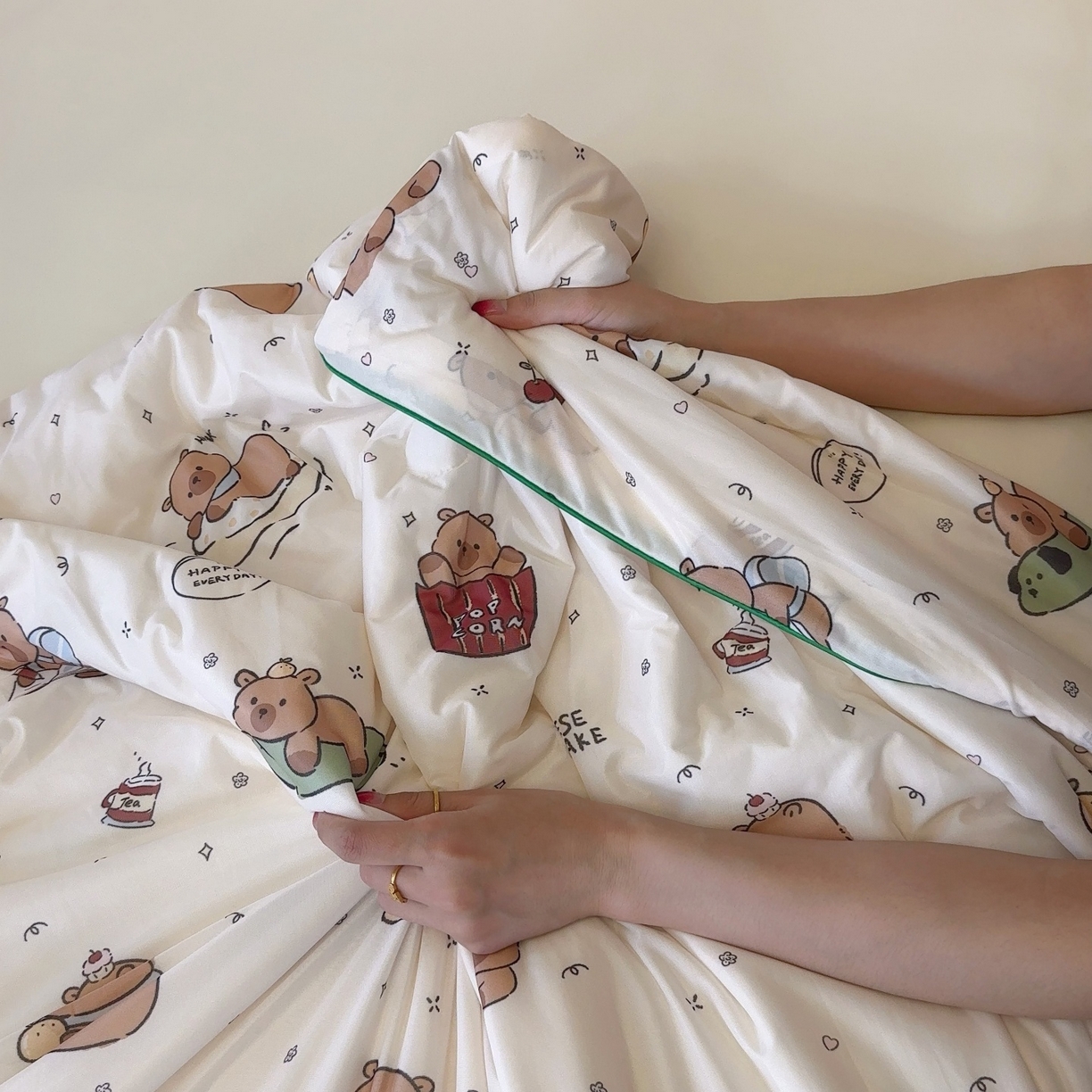 91家纺网 家纺一手货源 找家纺 兜米家居 2026春夏新款A类冰激凌凉感夏被被子被芯 卡皮巴啦