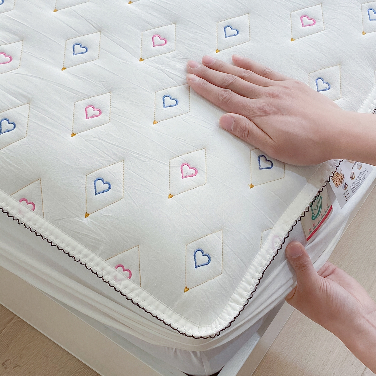 91家纺网 家纺一手货源 找家纺 尊康家纺（原磊科） 2026新款全棉水洗棉色织大豆棉床笠-心语系列 心语-珍珠白