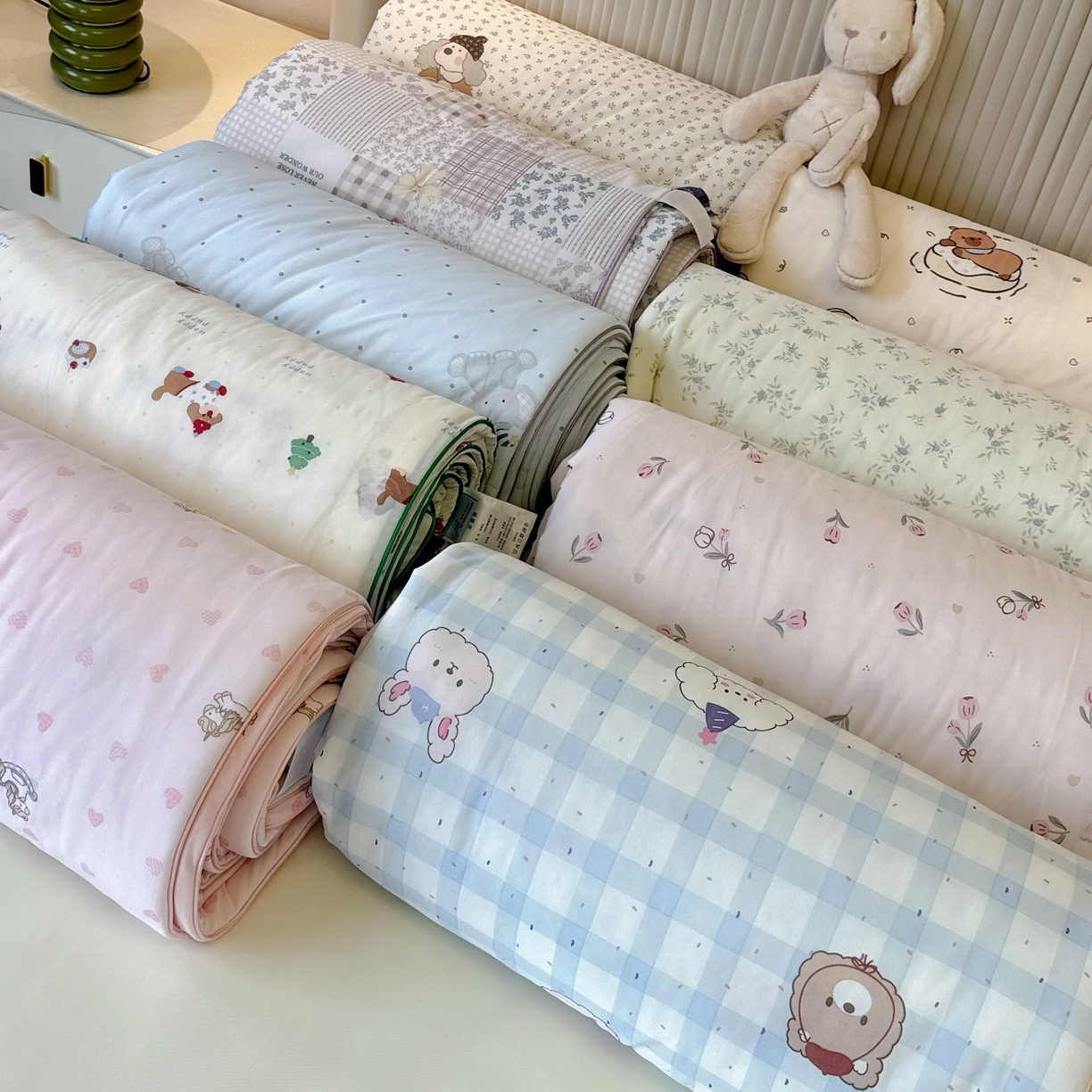 91家纺网 家纺一手货源 找家纺 兜米家居 2026春夏新款A类冰激凌凉感夏被被子被芯 腊肠狗