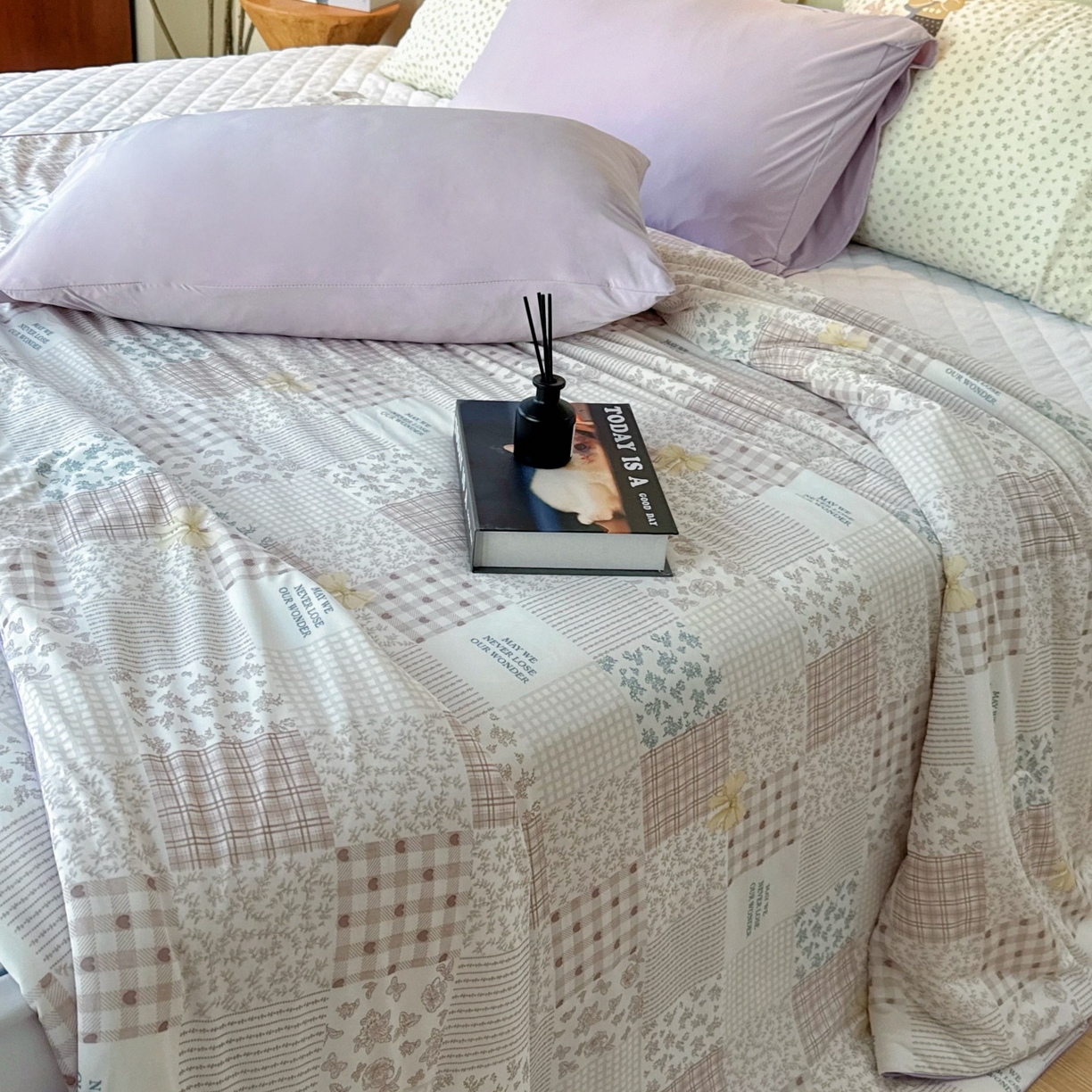 91家纺网 家纺一手货源 找家纺 兜米家居 2026春夏新款A类冰激凌凉感夏被被子被芯 拼接碎花