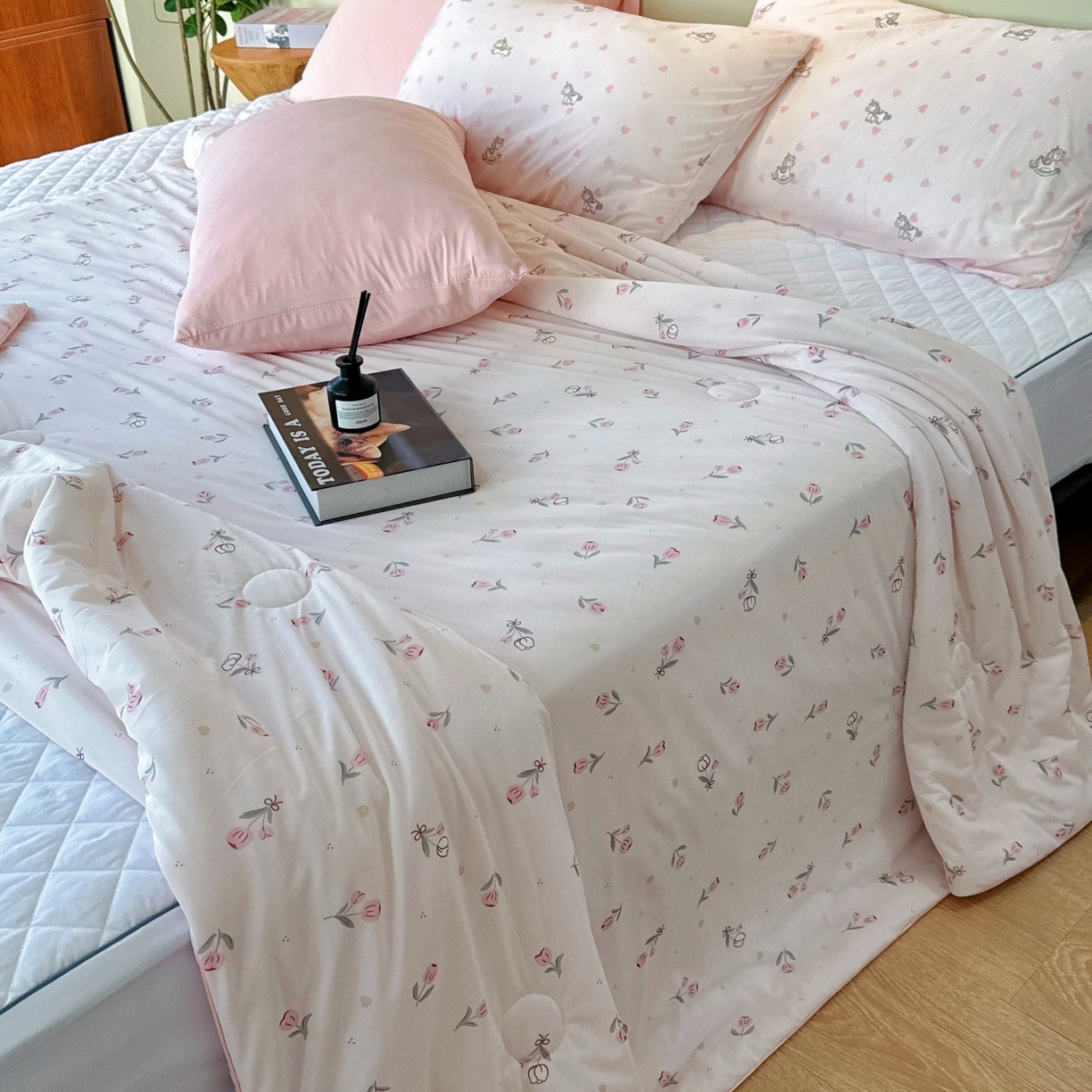 91家纺网 家纺一手货源 找家纺 兜米家居 2026春夏新款A类冰激凌凉感夏被被子被芯 郁金香