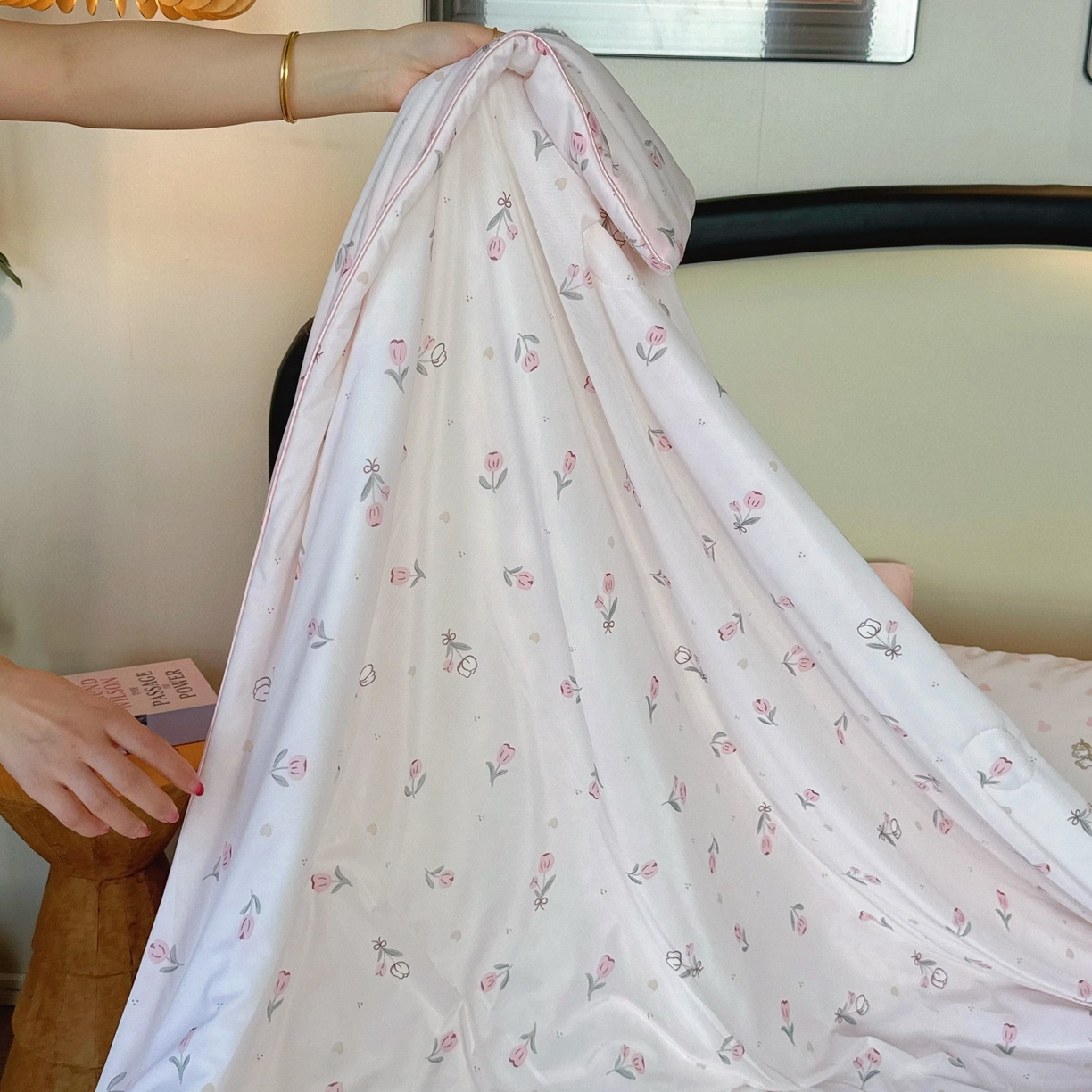 91家纺网 家纺一手货源 找家纺 兜米家居 2026春夏新款A类冰激凌凉感夏被被子被芯 郁金香