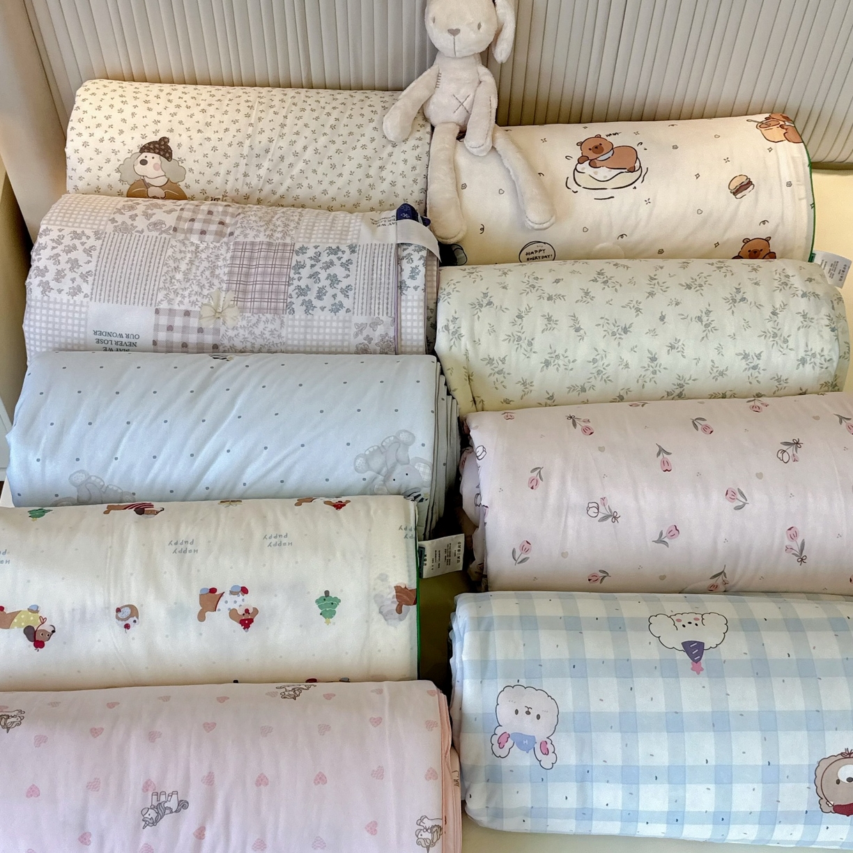 91家纺网 家纺一手货源 找家纺 兜米家居 2026春夏新款A类冰激凌凉感夏被被子被芯 郁金香