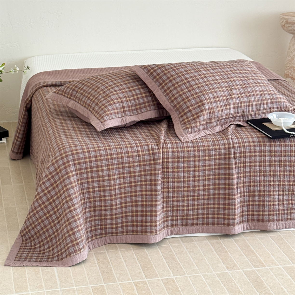 91家纺网 家纺一手货源 找家纺 床盖工厂店 2026新款双面水洗全棉填充新疆棉花床盖三件套-维尼系列 维尼咖