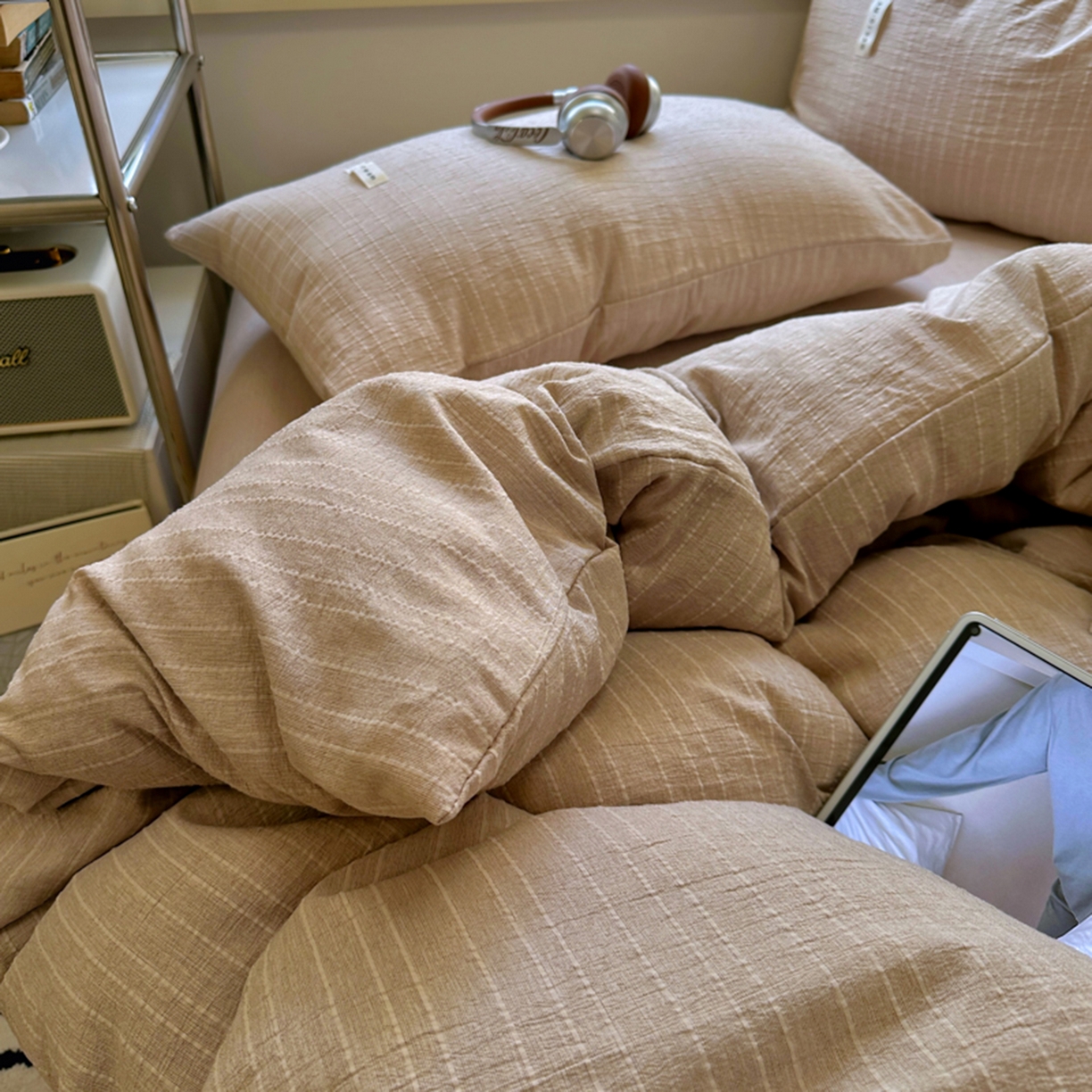 91家纺网 家纺一手货源 找家纺 阿曼达 2026新款简约素色亚麻风纯色无印四件套-素然 素然-咖色