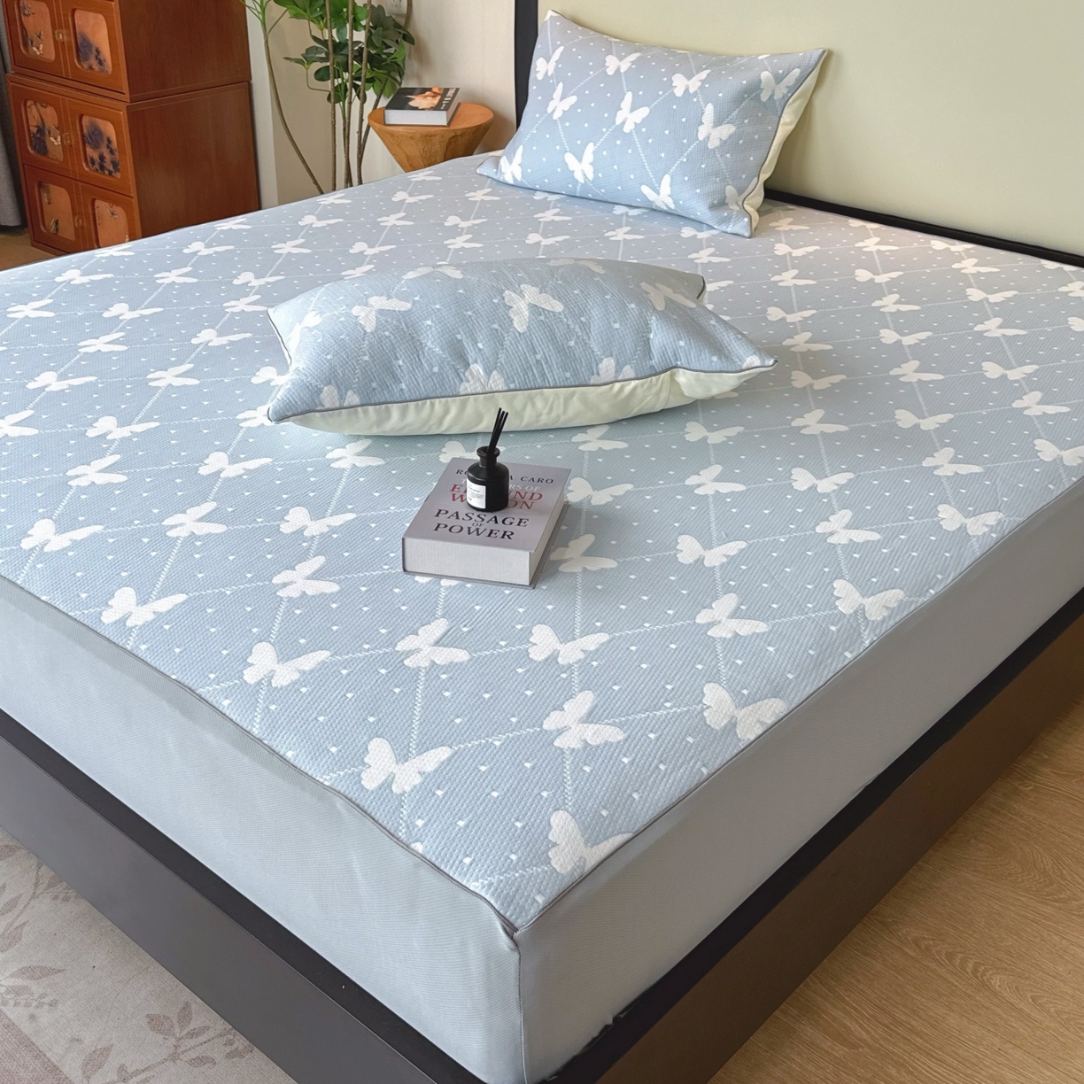 91家纺网 家纺一手货源 找家纺 （总）兜米家居 2026春夏新款韩国冷感科技PE软凉席垫三件套【床笠款】