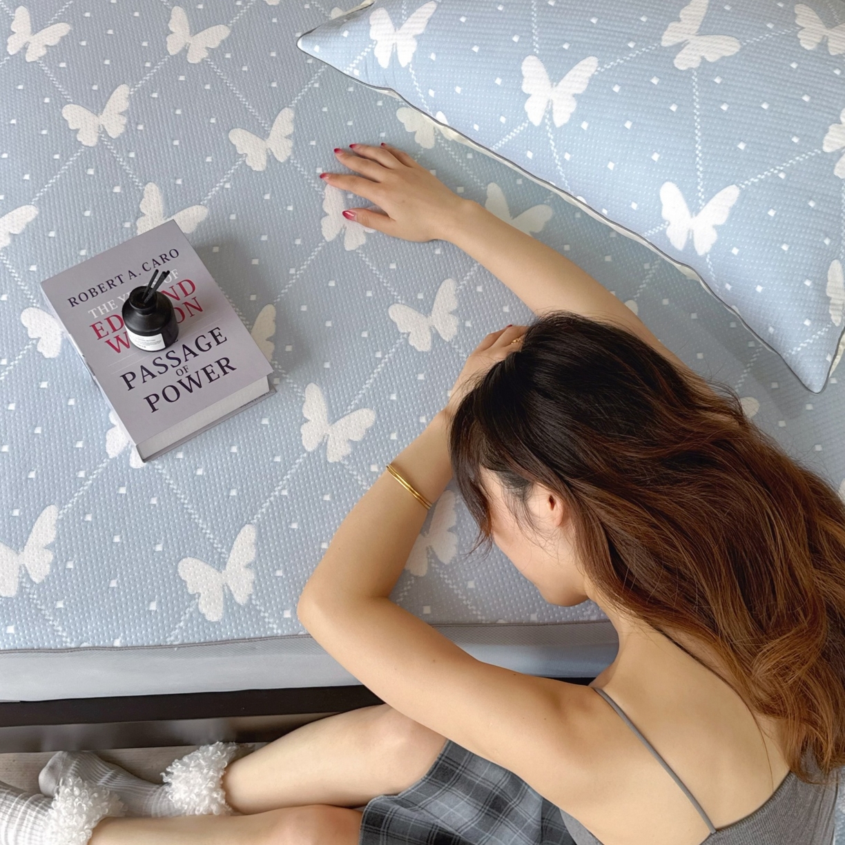 91家纺网 家纺一手货源 找家纺 兜米家居 2026春夏新款韩国冷感科技PE软凉席垫三件套【床笠款】 床笠款～蝴蝶点点