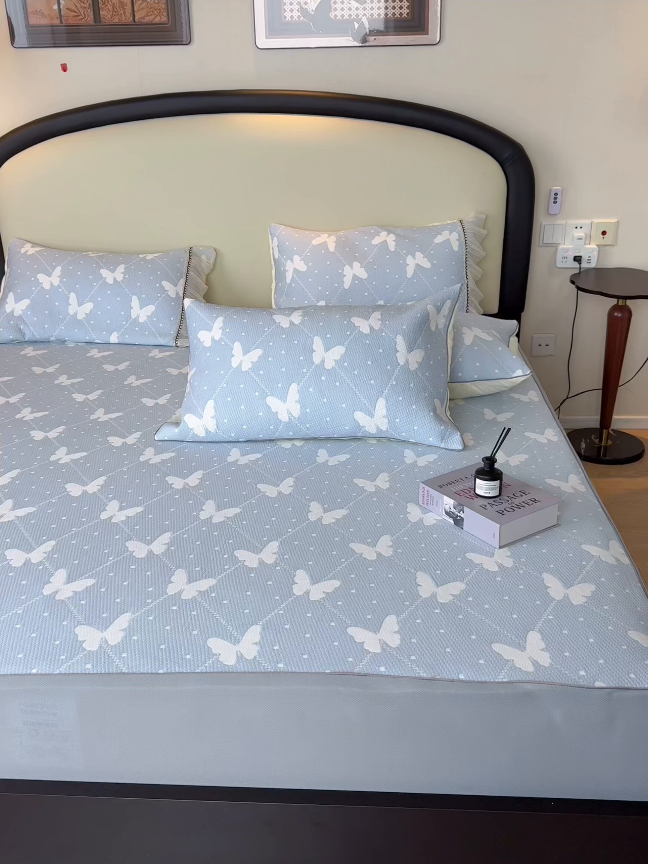 91家纺网 家纺一手货源 找家纺 兜米家居 2026春夏新款韩国冷感科技PE软凉席垫三件套【床笠款】 床笠款～蝴蝶点点