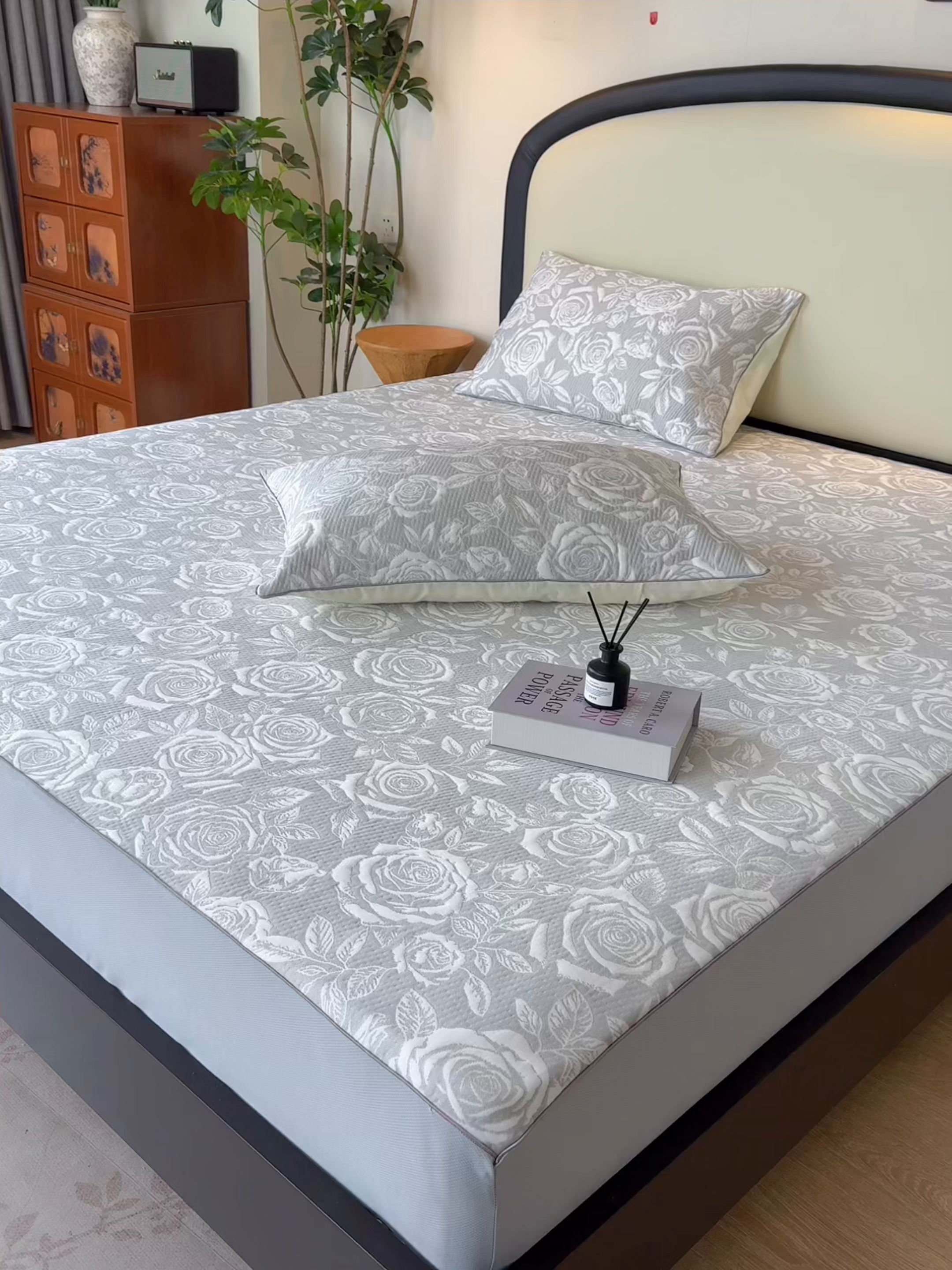 91家纺网 家纺一手货源 找家纺 兜米家居 2026春夏新款韩国冷感科技PE软凉席垫三件套【床笠款】 床笠款～玫瑰灰