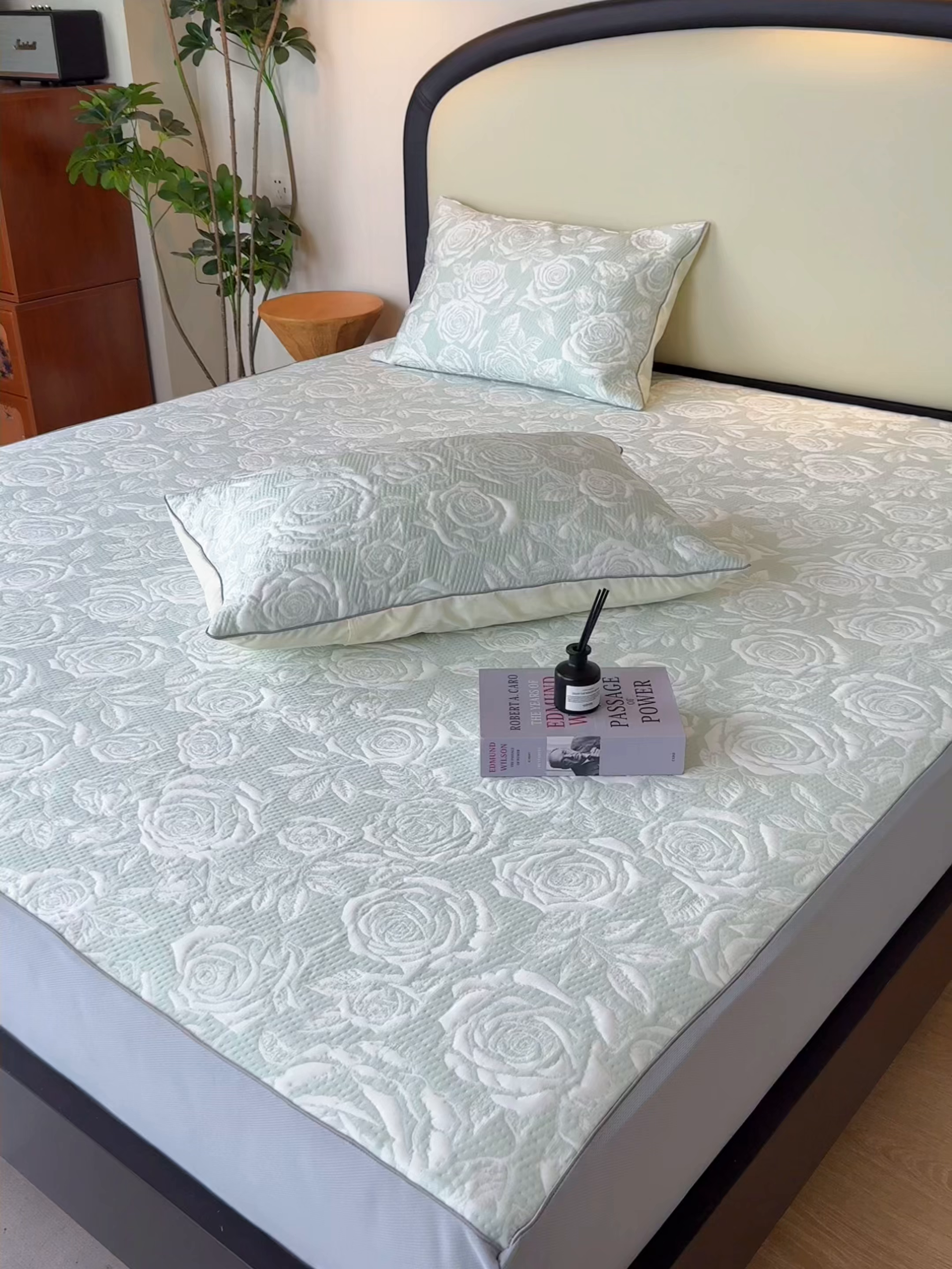 91家纺网 家纺一手货源 找家纺 兜米家居 2026春夏新款韩国冷感科技PE软凉席垫三件套【床笠款】 床笠款～玫瑰绿