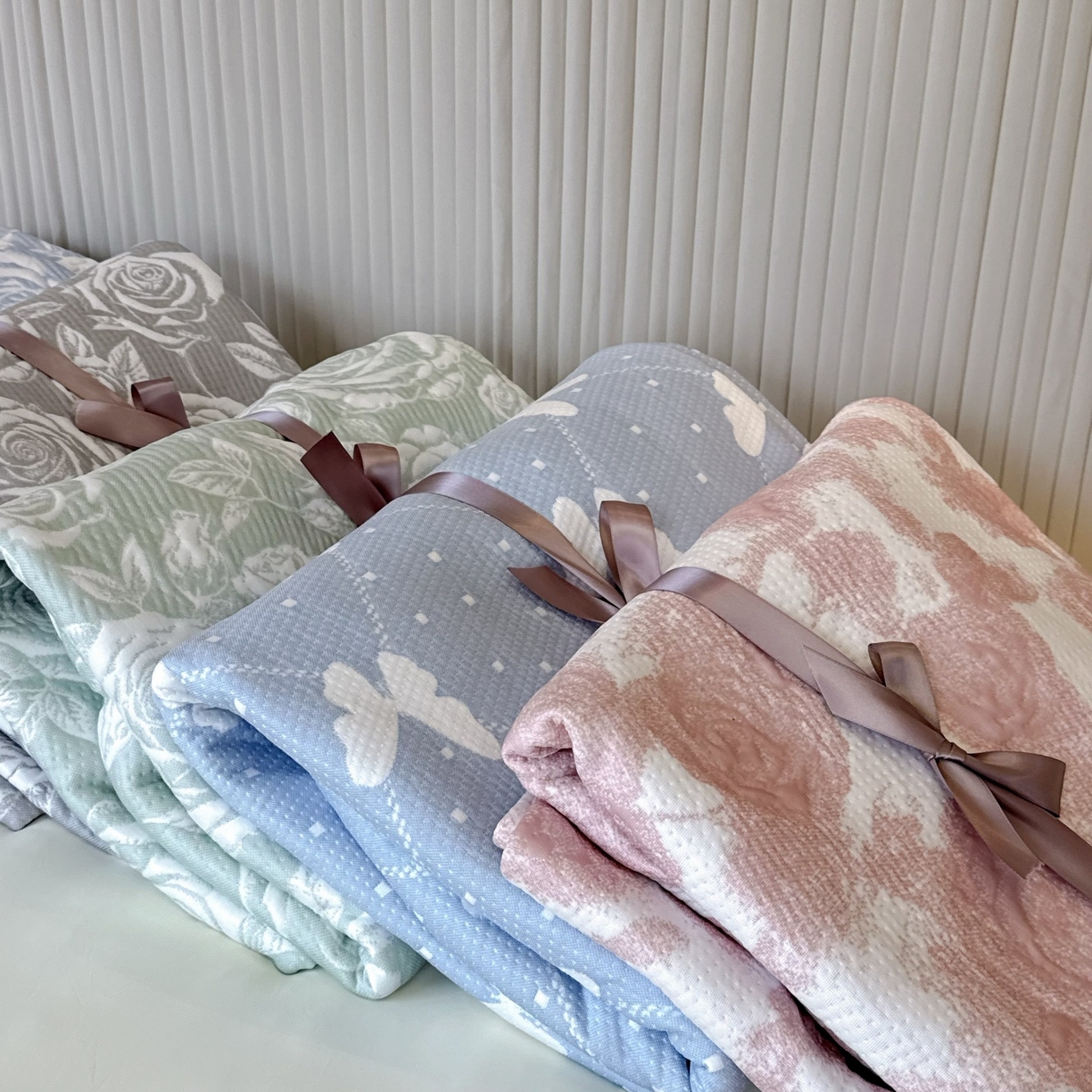 91家纺网 家纺一手货源 找家纺 （总）兜米家居 2026春夏新款韩国冷感科技PE软凉席垫【床裙款】