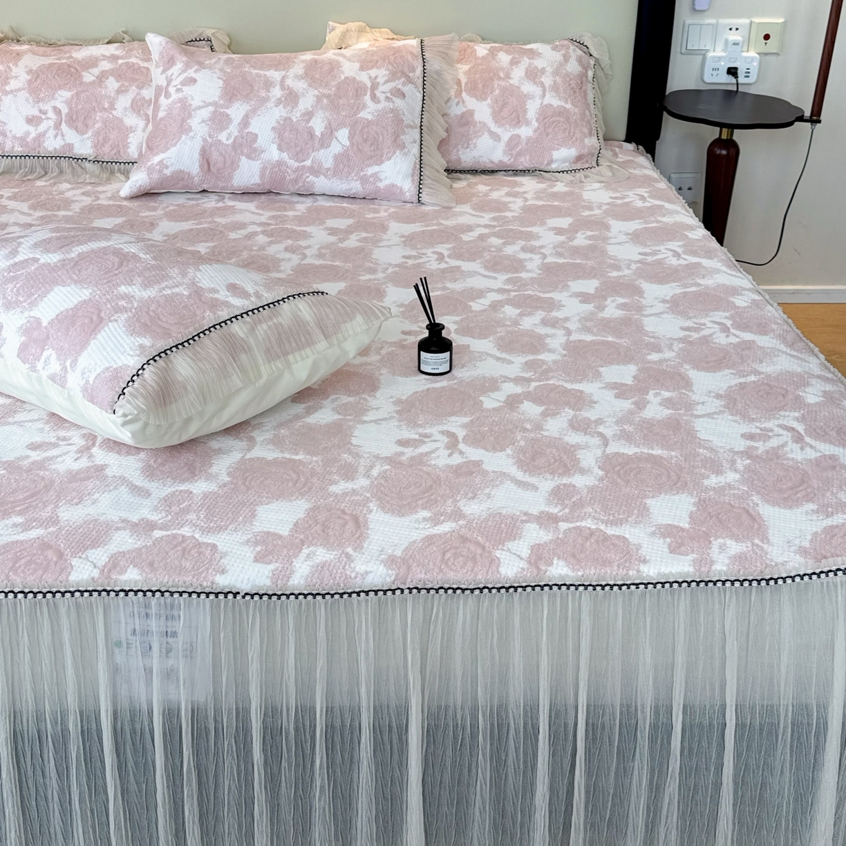 91家纺网 家纺一手货源 找家纺 兜米家居 2026春夏新款韩国冷感科技PE软凉席垫【床裙款】 床裙款-玫瑰粉