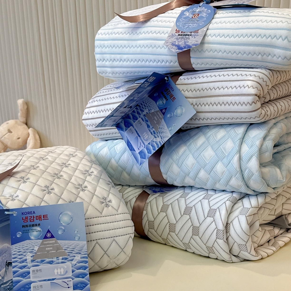 91家纺网 家纺一手货源 找家纺 （总）兜米家居 2026春夏新款韩国凉感科技PE凉席床笠款三件套