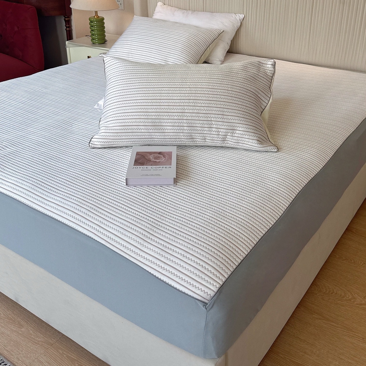 兜米家居 2026春夏新款韩国凉感科技PE凉席床笠款三件套 条纹咖