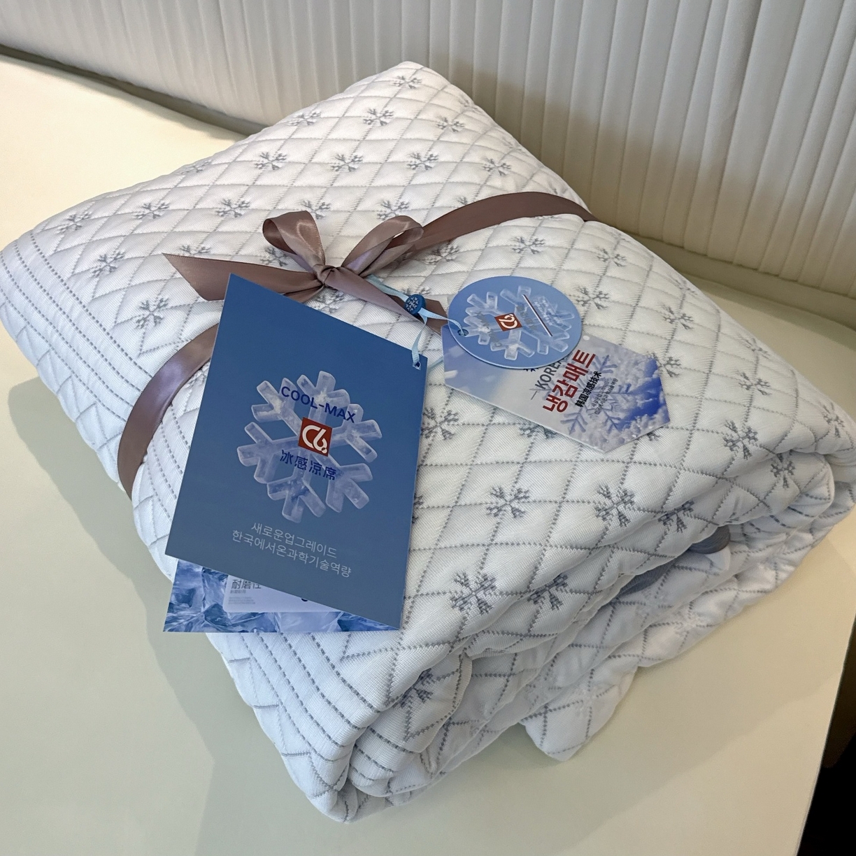 91家纺网 家纺一手货源 找家纺 兜米家居 2026春夏新款韩国凉感科技PE凉席床笠款三件套 雪菱冰肌