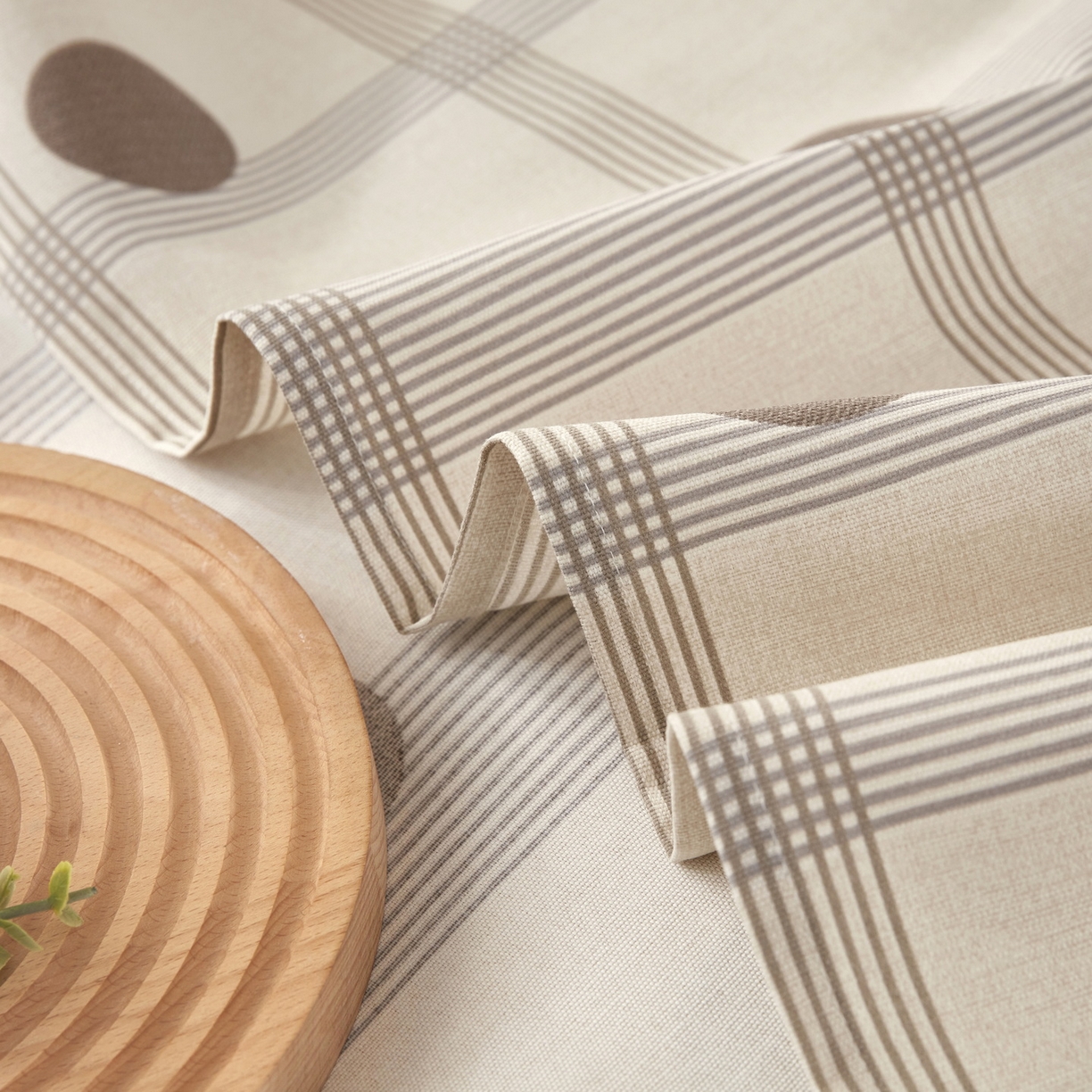 91家纺网 家纺一手货源 找家纺 美丽折家纺 2026春夏新款原棉老粗布单床单床单单件床单三件套 波点奶荼